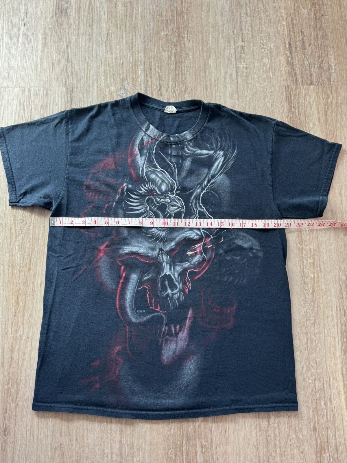 Gildan y2k grunge skull dragon tee Size US L / EU 52-54 / 3 - 5 Thumbnail