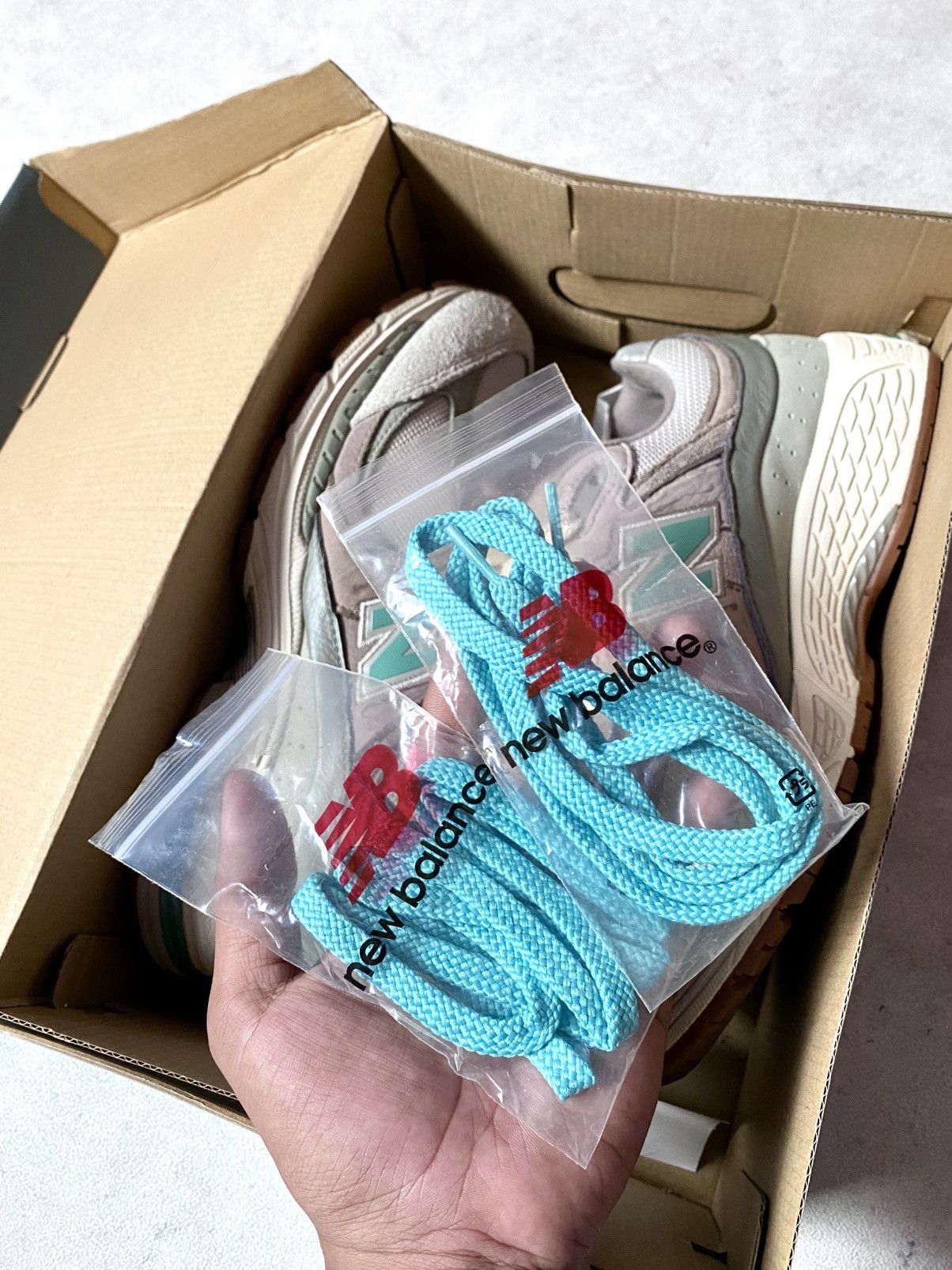 New Balance New balance x Atmos M2002RAM Oasis (exclusive release) Size US 9.5 / EU 42-43 - 12 Thumbnail