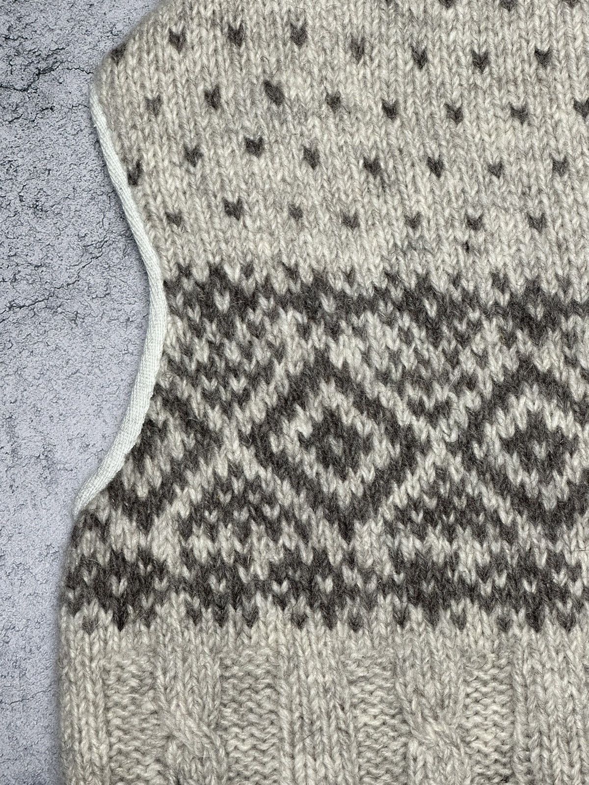 Handmade Pachamama Handknit Wool Nepal Zip Vest Sweater Size US S / EU 44-46 / 1 - 10 Thumbnail