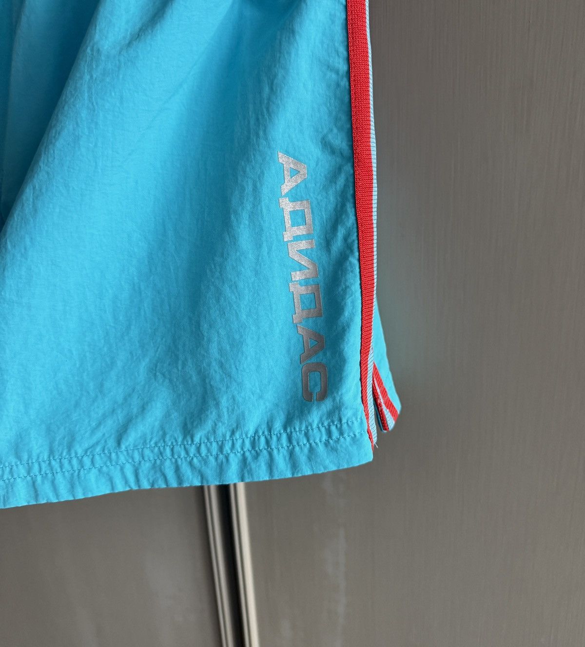 Adidas × Gosha Rubchinskiy SS 2018 Hi Vis Blue Rave Shorts Size US 30 / EU 46 - 5 Thumbnail