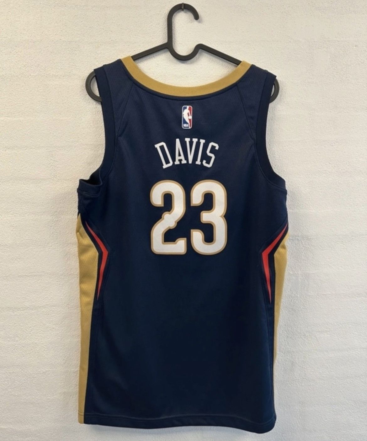 Nike New Orleans Pelicans 23 Nike NBA Jersey Size 40 Size US S / EU 44-46 / 1 - 2 Thumbnail