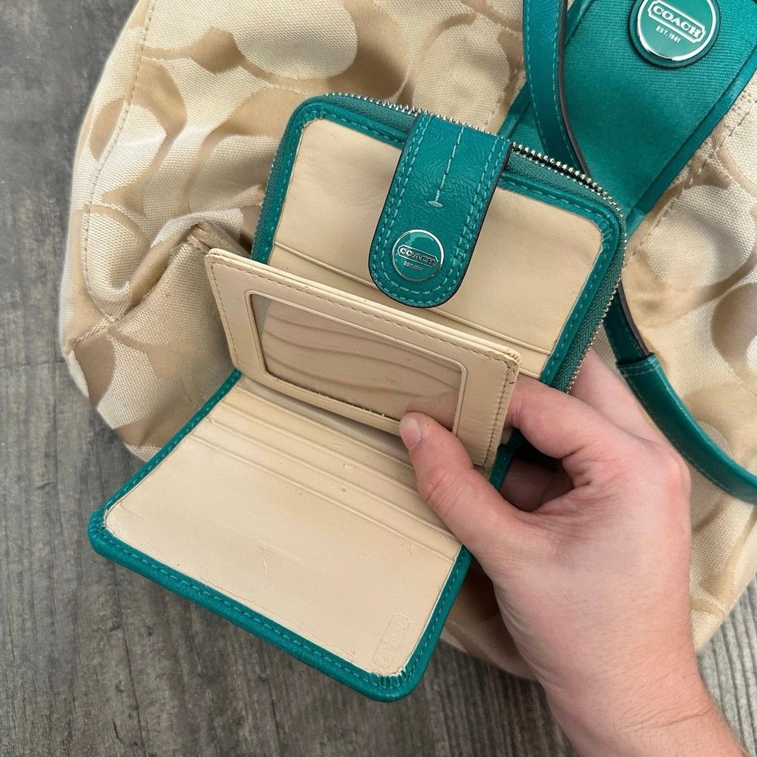 Coach coach teal beige handbag and matching wallet, authentic with Size ONE SIZE - 4 Thumbnail