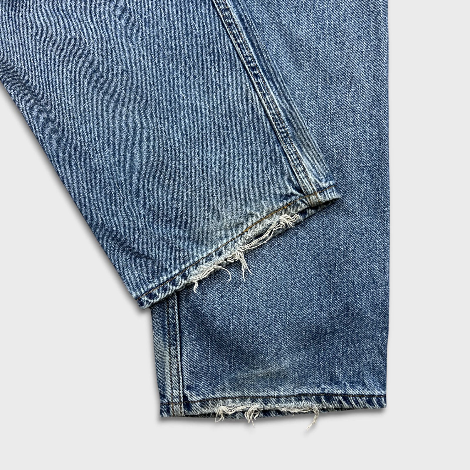 Levi's × Vintage Vintage Levi's Jeans 36x30 Relaxed Fit Light Wash Denim Pant Size US 36 / EU 52 - 8 Thumbnail