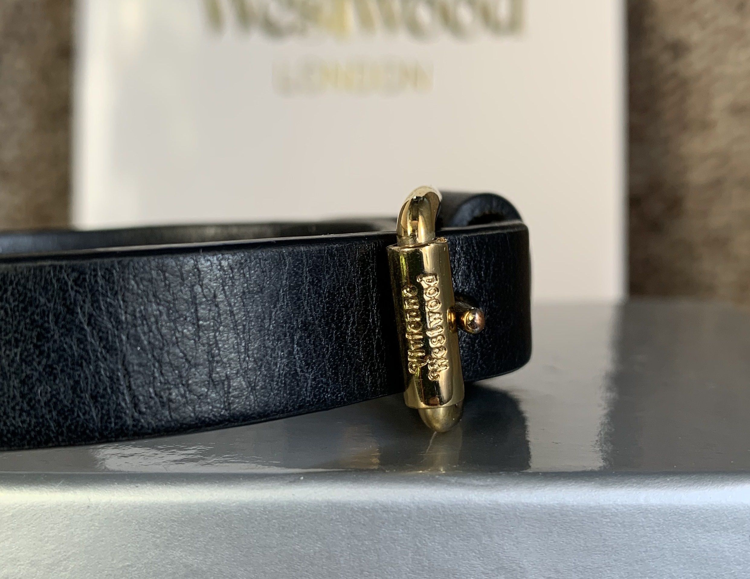 Vivienne Westwood S/S 2019 Vivienne Westwood Norfolk Leather Bracelet + Box Size ONE SIZE - 6 Thumbnail