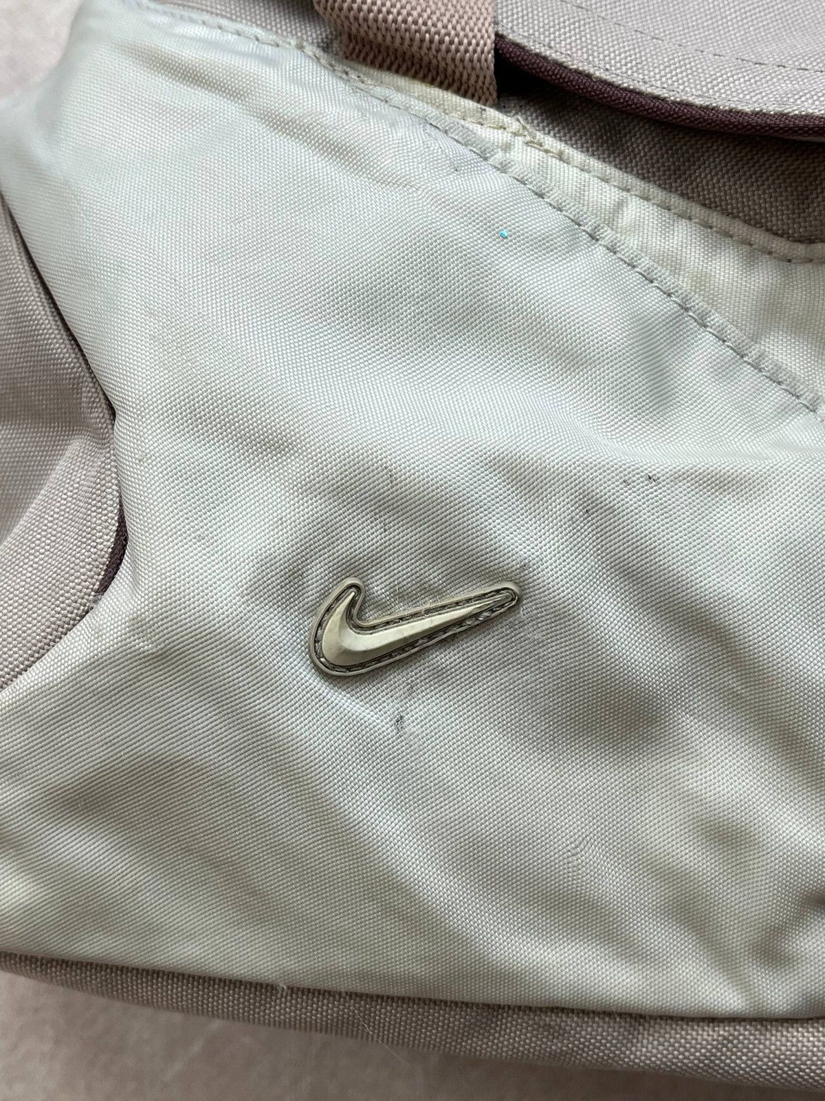 Nike Nike Avant Garde y2k hand bag Size ONE SIZE - 2 Thumbnail