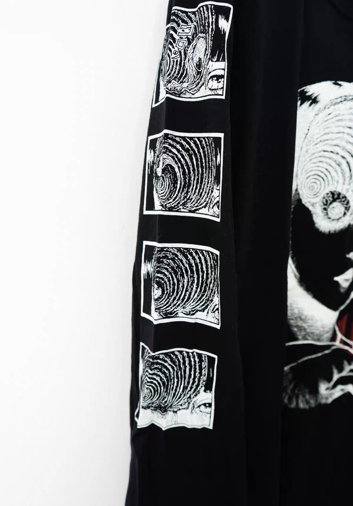 Yohji Yamamoto Yohji Yamamoto x Junji Ito Uzumaki Long Sleeve T-shirt Size US S / EU 44-46 / 1 - 3 Thumbnail
