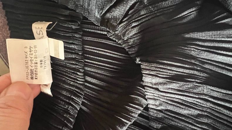 Issey Miyake Issey Miyake size:3 Black and grey pleated skirt Size 31" - 5 Thumbnail
