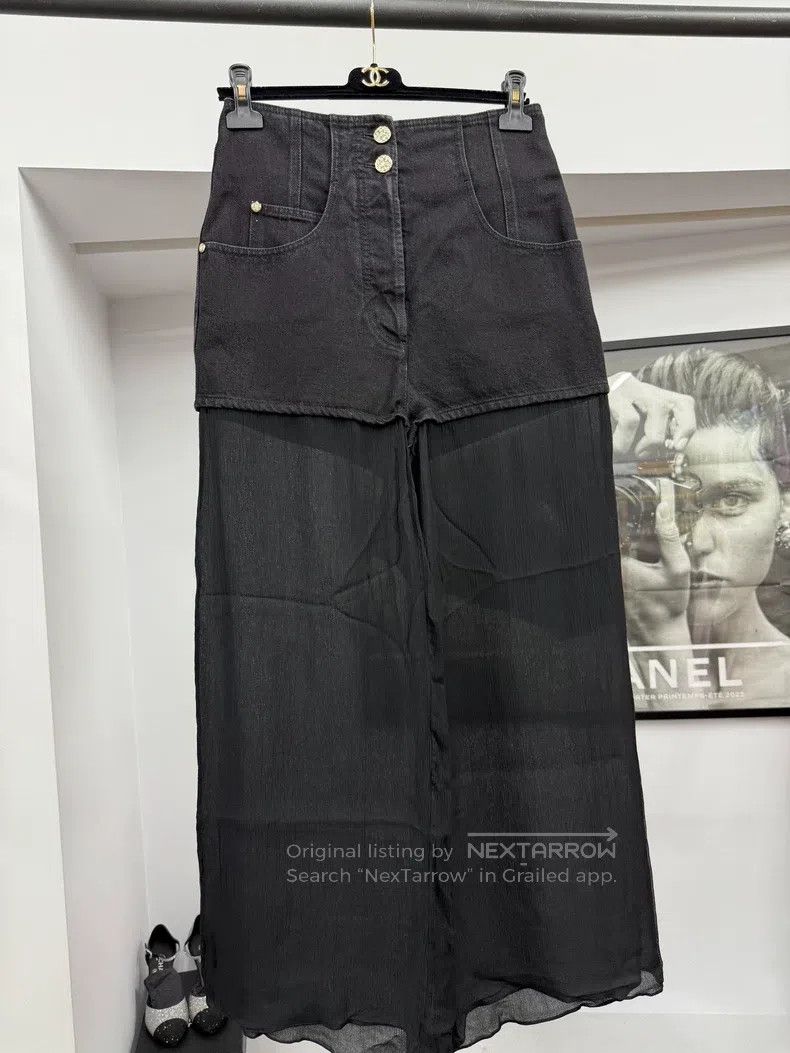 Chanel Chanel Black mesh stitched trousers Size 26" / US 2 / IT 38 - 1 Thumbnail