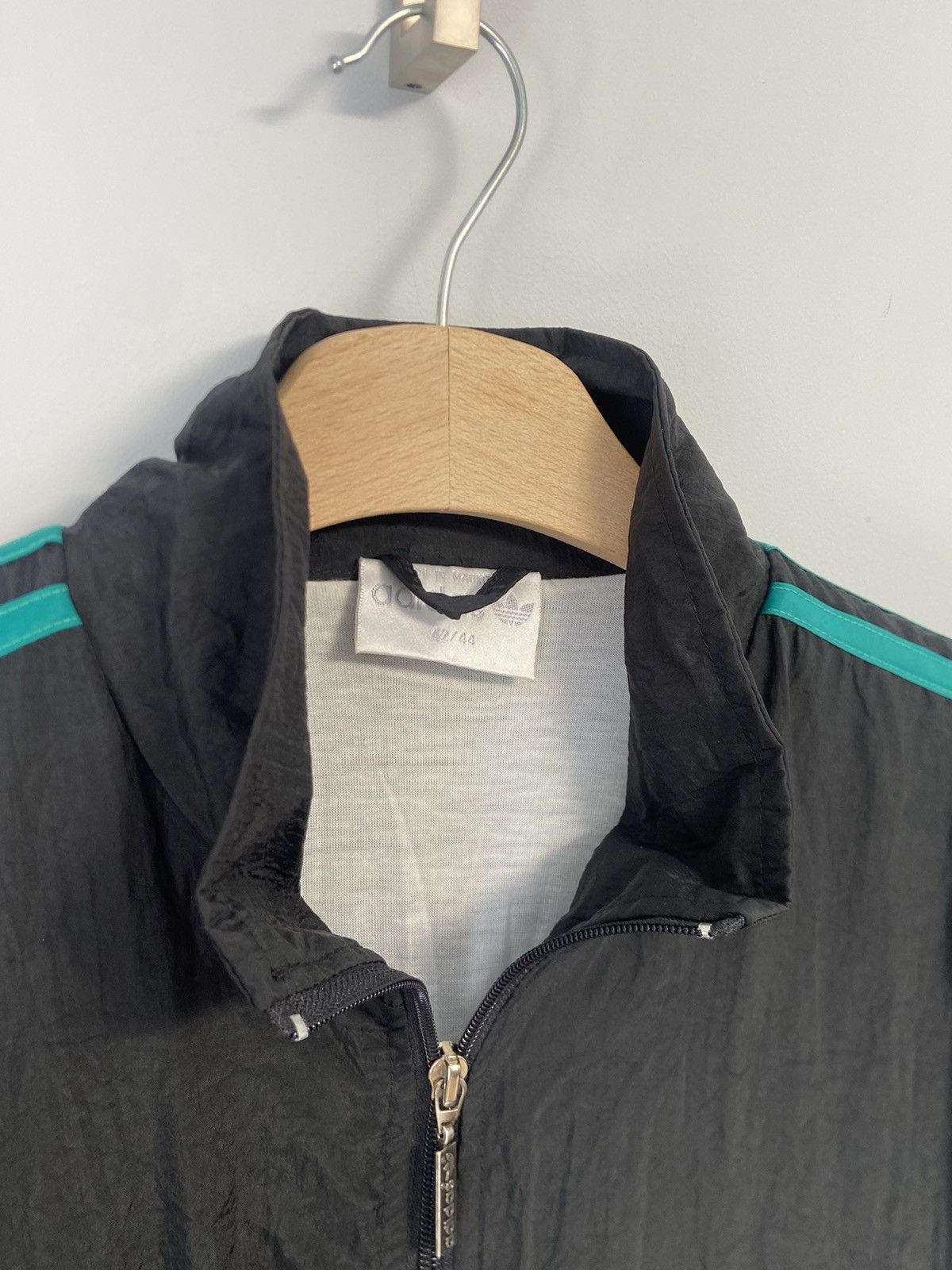 Adidas × Vintage Adidas Vintage Nylon Jacket y2k style hype Size US XL / EU 56 / 4 - 4 Thumbnail