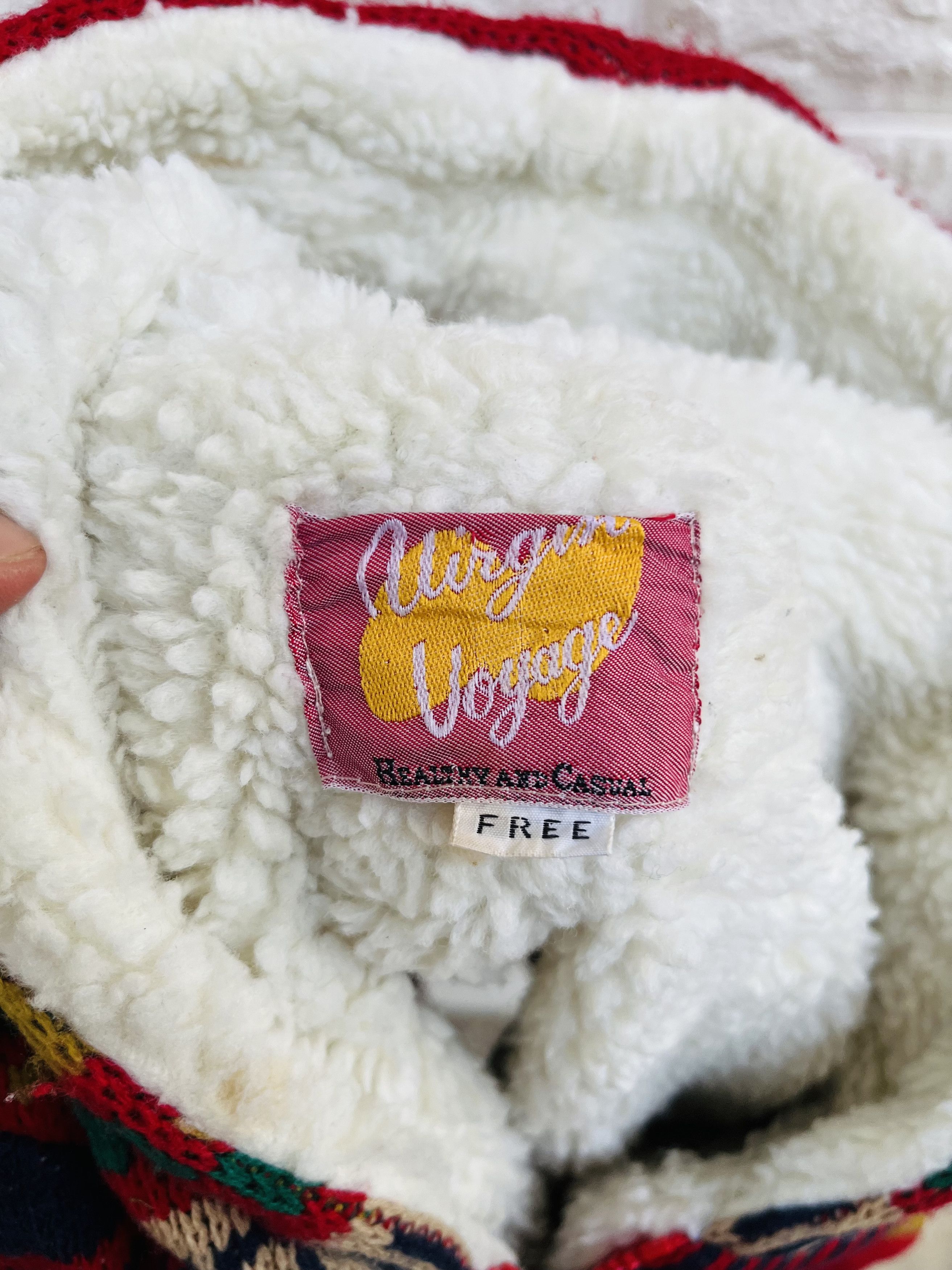 Japanese Brand Vintage Virgin Voyoge Animal Big Logo Fashion Style Size US L / EU 52-54 / 3 - 10 Thumbnail