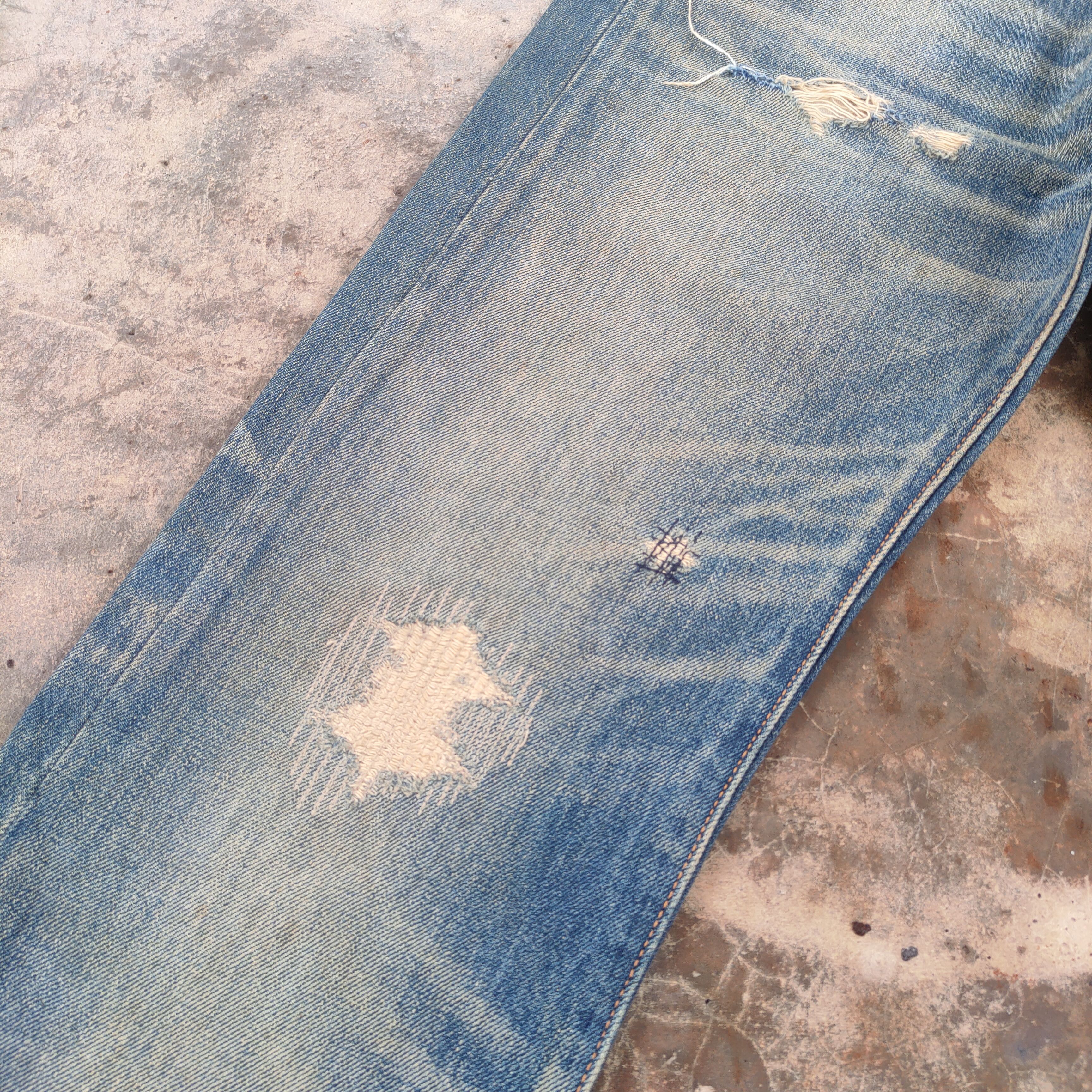 Levi's W29 VINTAGE LEVI'S 501 RUSTY FADED RIPPED JEANS DENIM PANTS Size US 29 - 7 Thumbnail