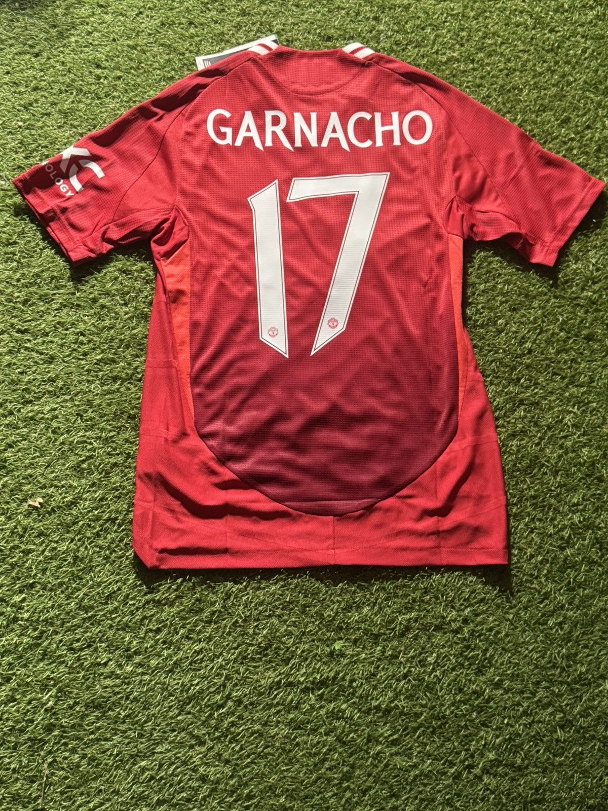 Adidas Manchester United 24/25 Home Jersey PV Garnacho #17 Size US S / EU 44-46 / 1 - 6 Thumbnail