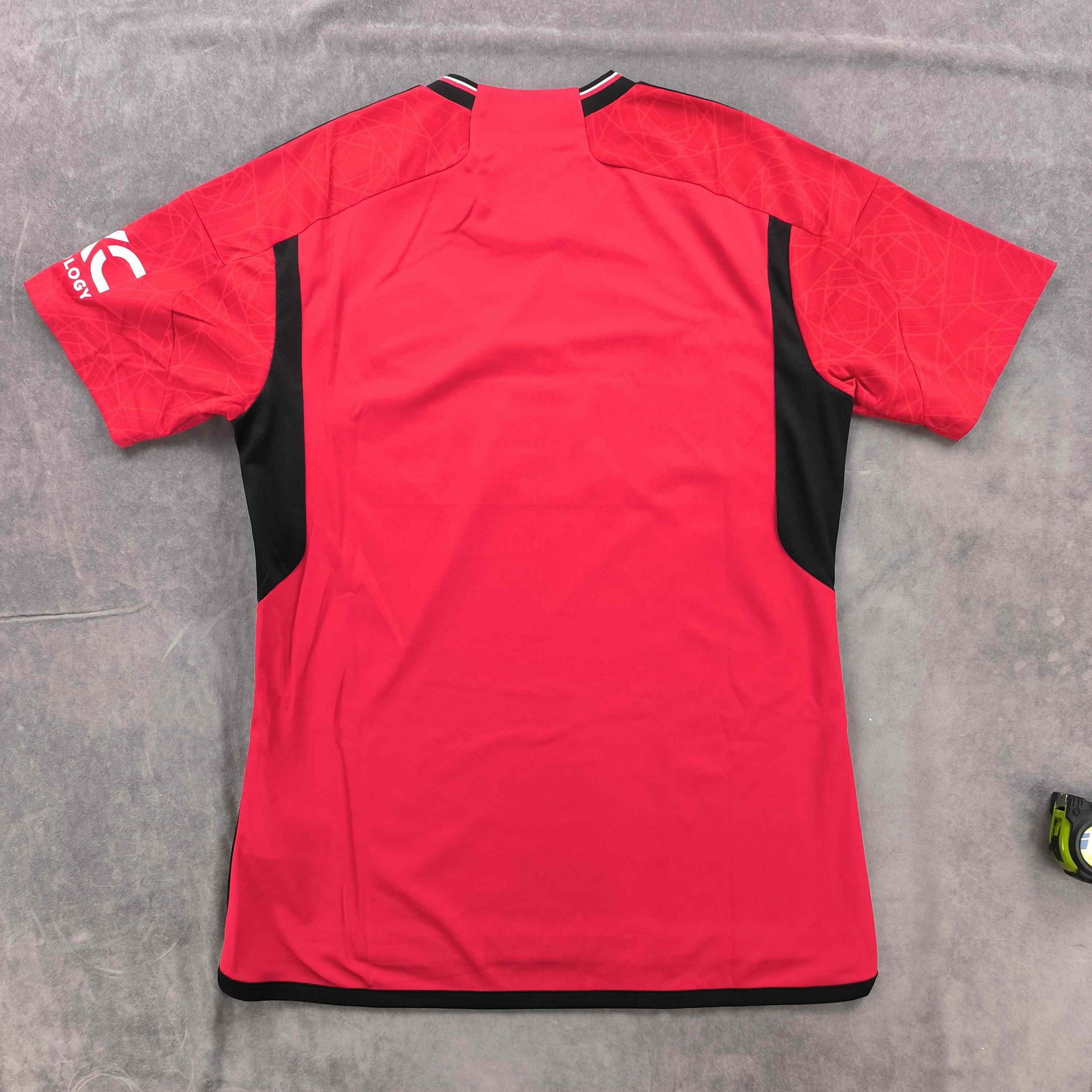 Adidas NEW Manchester United 2023-24 Adidas home football jersey L Size US L / EU 52-54 / 3 - 2 Thumbnail