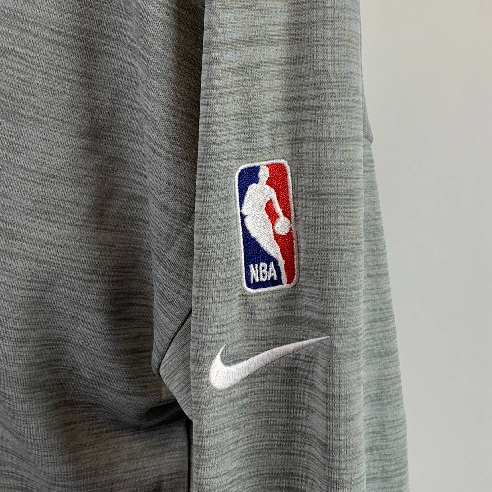 Nike Charlotte Hornets 1/4 Quarter Zip Shirt Nike Gray Womens M Size M / US 6-8 / IT 42-44 - 11 Thumbnail