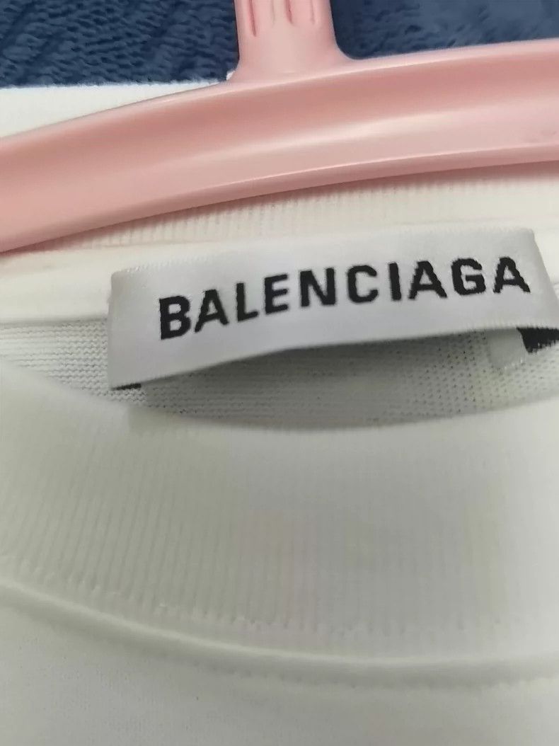Balenciaga Balenciaga Short sleeves, letters on the chest, size S. Size US S / EU 44-46 / 1 - 3 Thumbnail