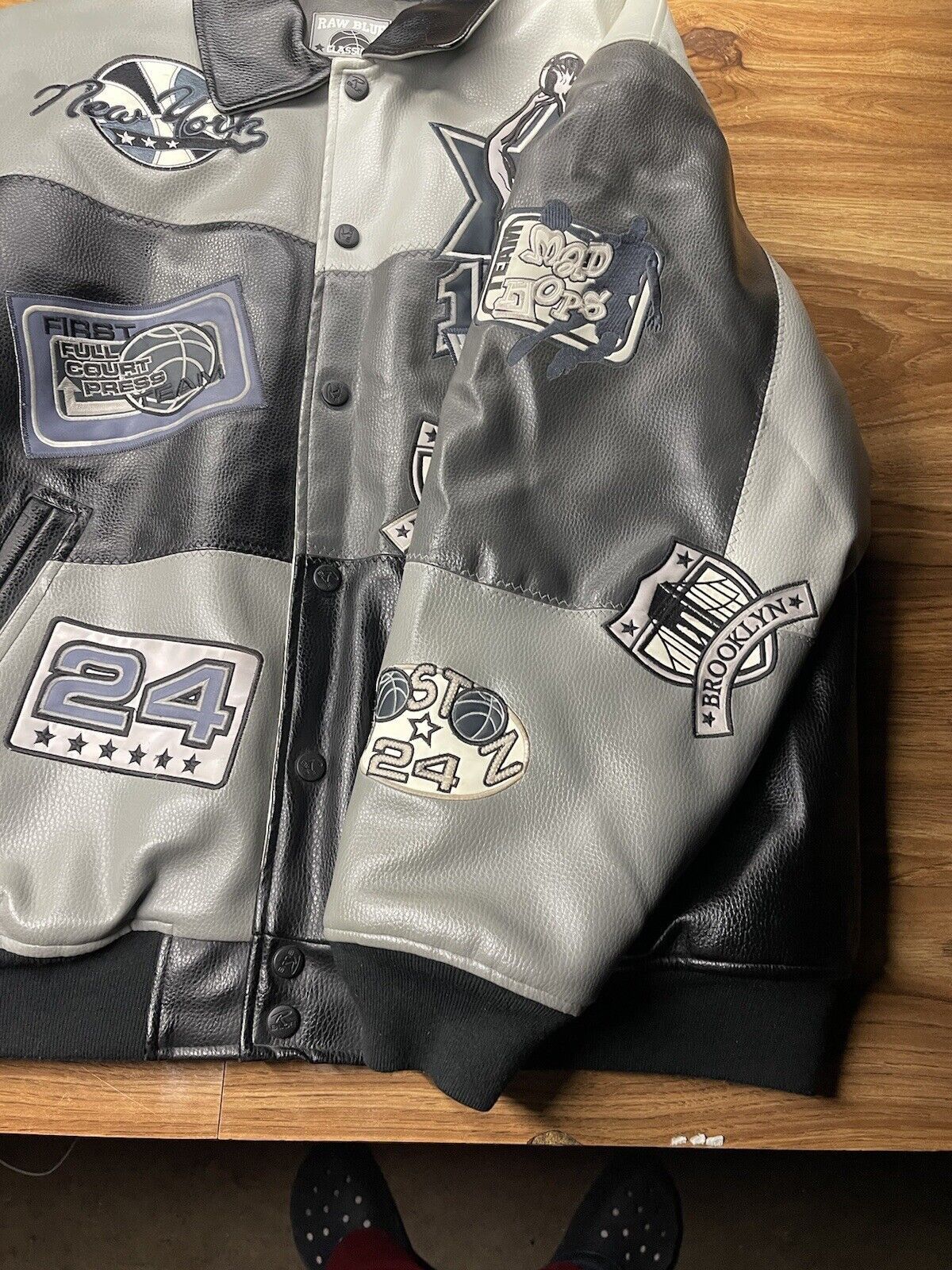 NBA × Vintage Raw Blue CLASSICS Bomber Jacket XL Men's 90's NBA NHL RARE Size US XL / EU 56 / 4 - 3 Thumbnail