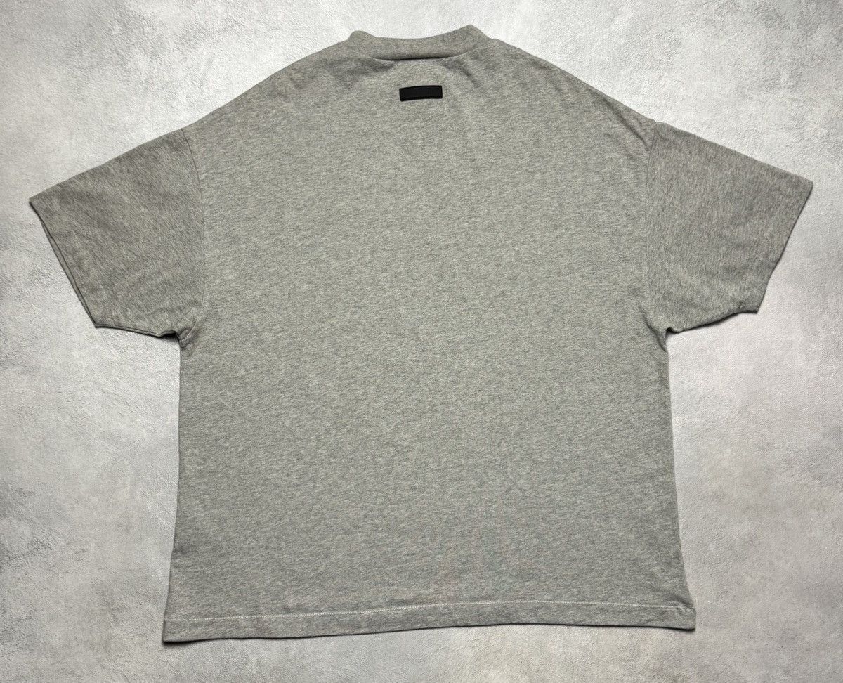 Fear of God Fear Of God Essentials Cotton Center Logo T-Shirt Crewneck Size US S / EU 44-46 / 1 - 2 Thumbnail