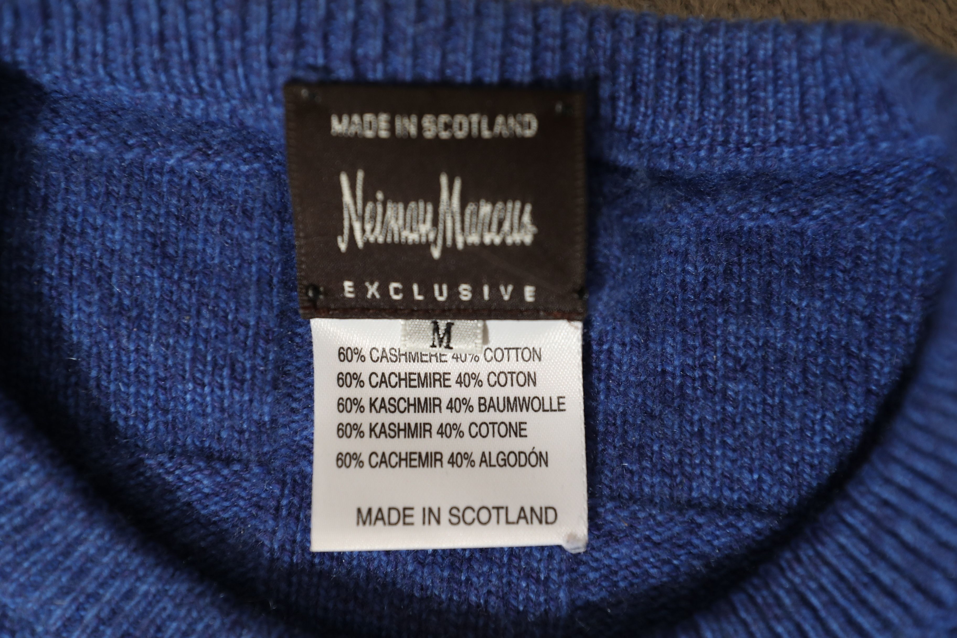 Neiman Marcus Neiman Marcus Blue Square Cashmere Sweater (M) Size US M / EU 48-50 / 2 - 9 Thumbnail