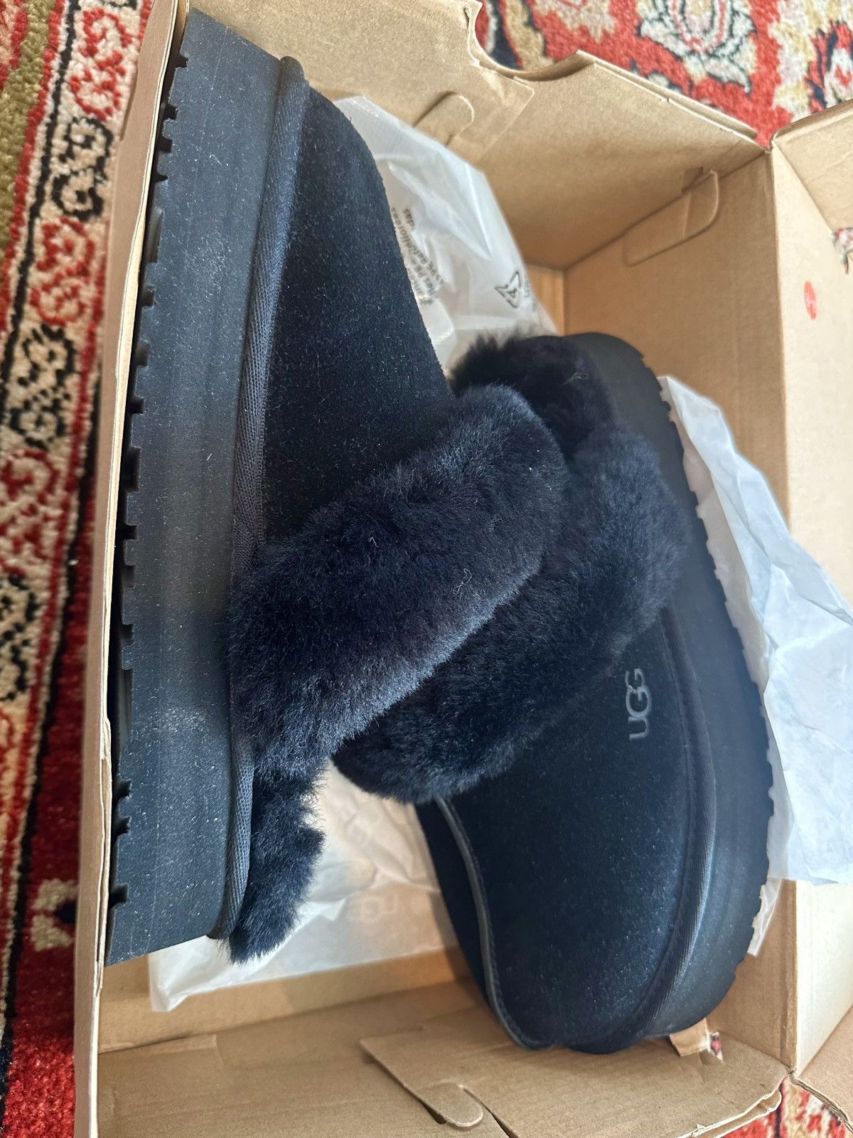 Ugg Women’s Ugg Disquette Slippers Size US 8 / IT 38 - 2 Thumbnail