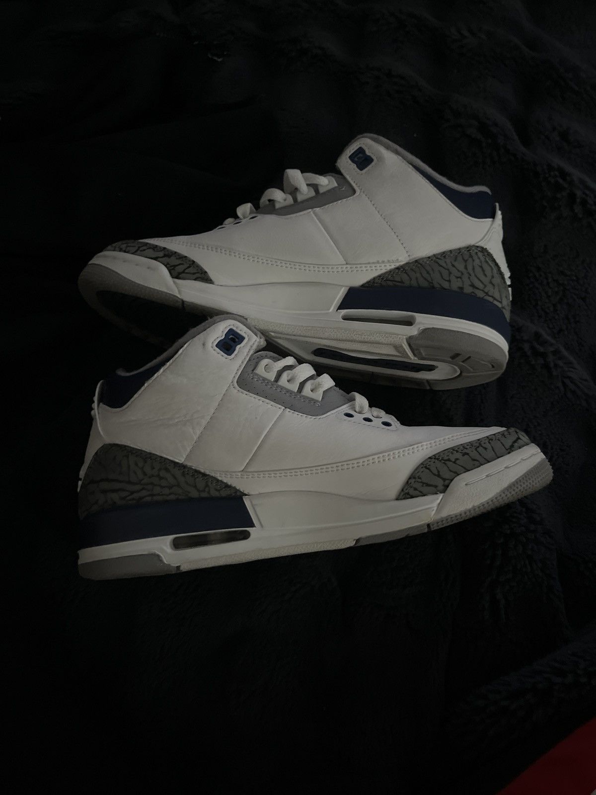 Jordan Brand Air Jordan 3 Retro (GS) White/Midnight Navy Size US 7 / EU 40 - 3 Thumbnail