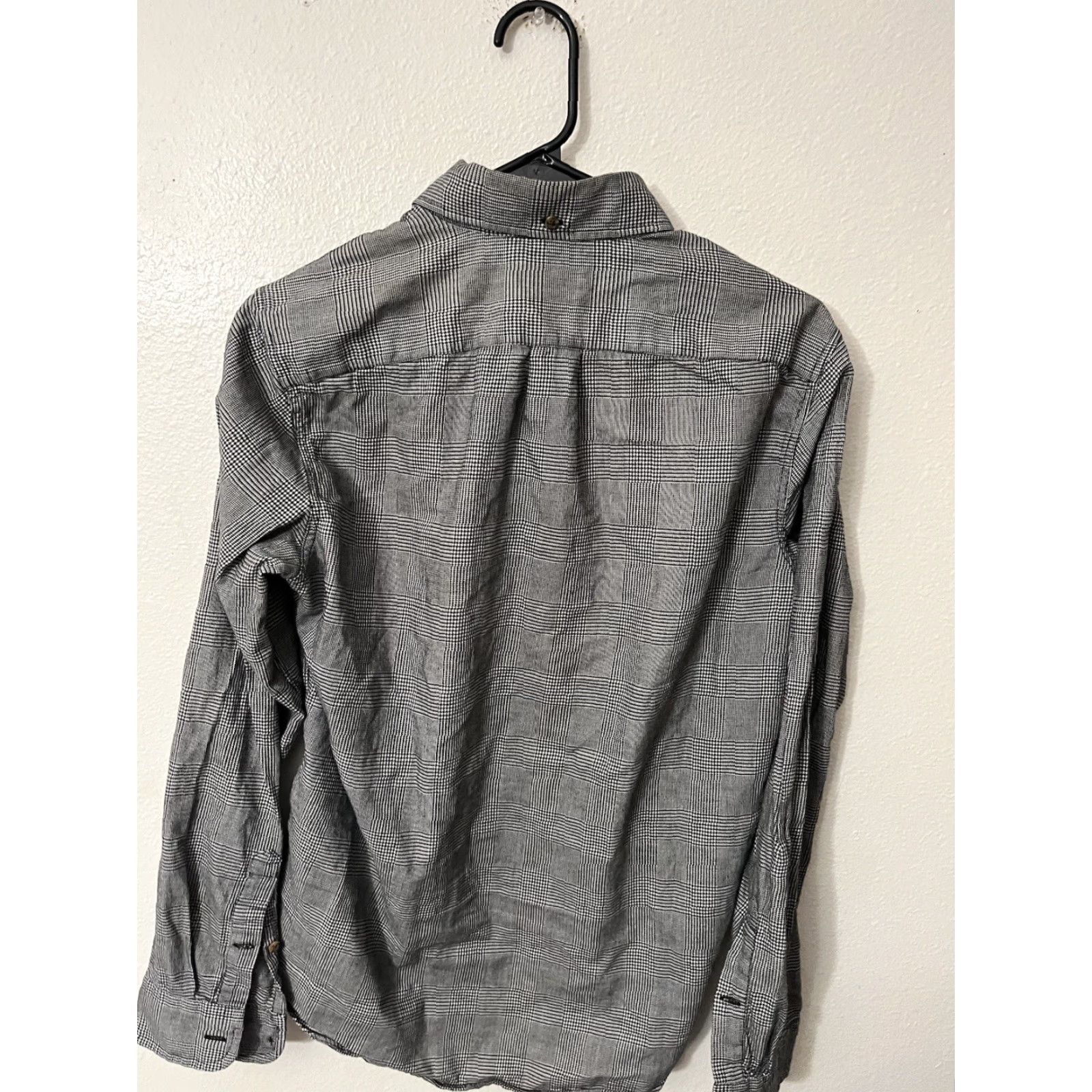 J.Crew VINTAGE J.CREW Button-Front Shirt Men’s Plaid 100% Cotton Small Gray Plaid, Long Sleeve, Casual, 53410, Regular Fit, Size S, Mens Size US S / EU 44-46 / 1 - 3 Thumbnail