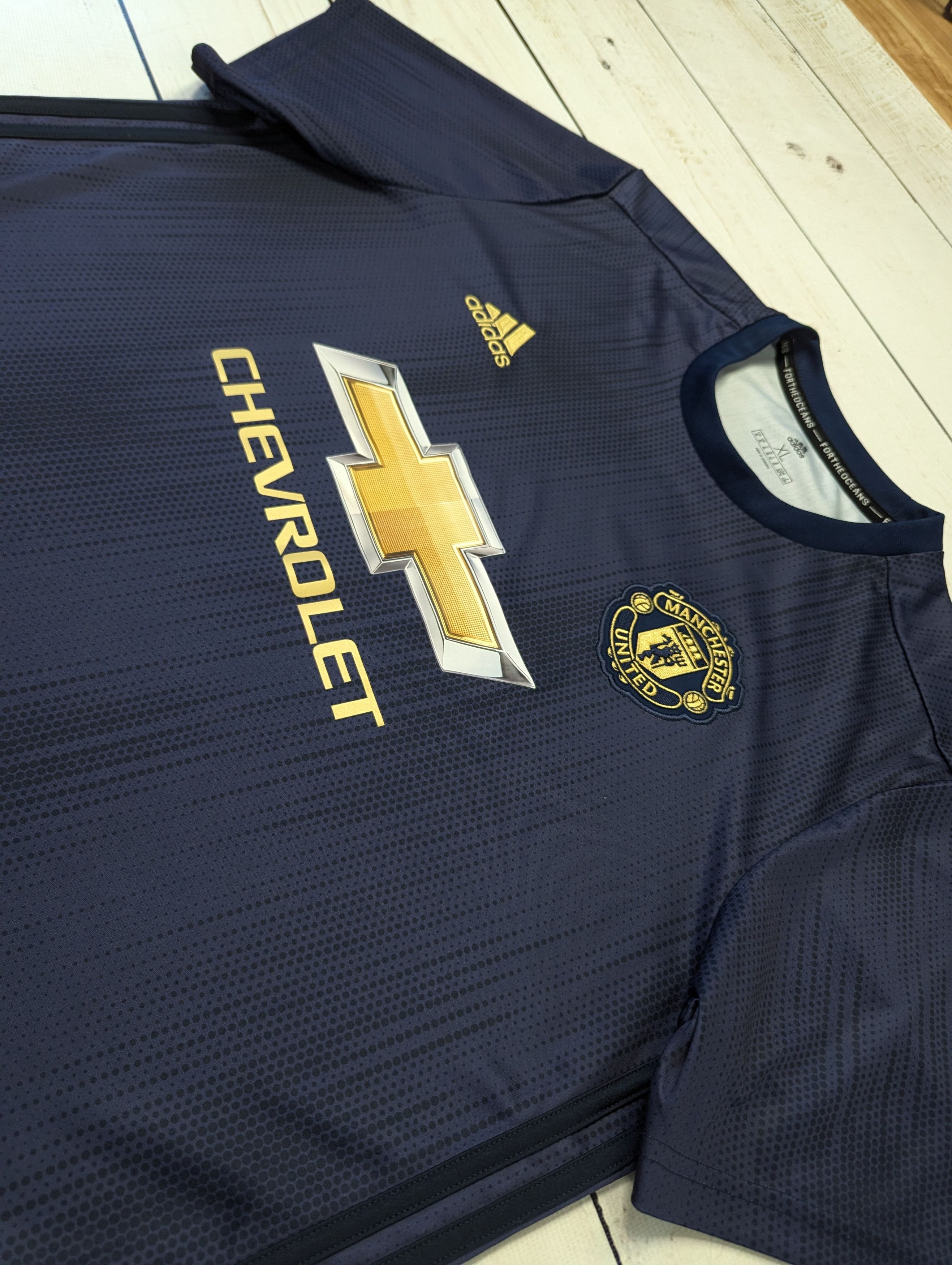 Adidas Adidas Manchester United jersey Size US XL / EU 56 / 4 - 5 Thumbnail