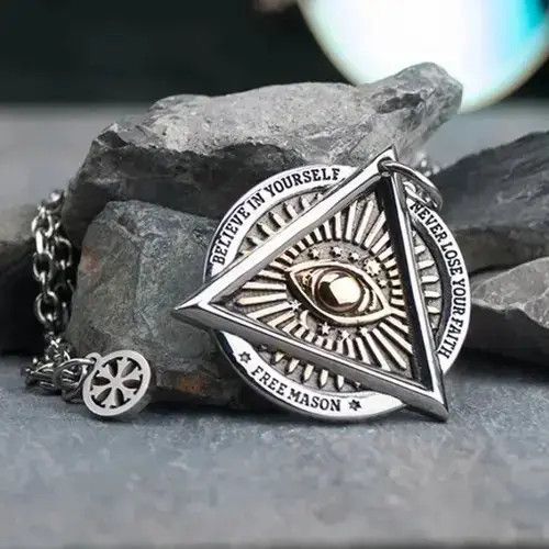 VIBE Retro Mythology Style Eye Necklace Size ONE SIZE - 3 Thumbnail