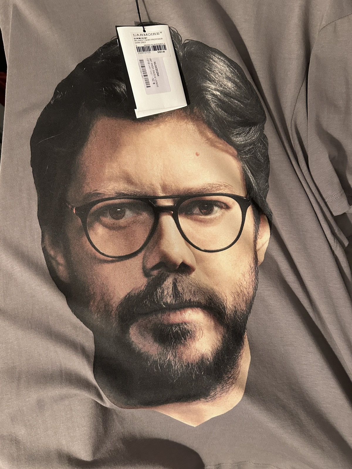 Ih Nom Uh Nit Ih nom uh nit (La Casa de Papel Professor) Size US M / EU 48-50 / 2 - 6 Thumbnail