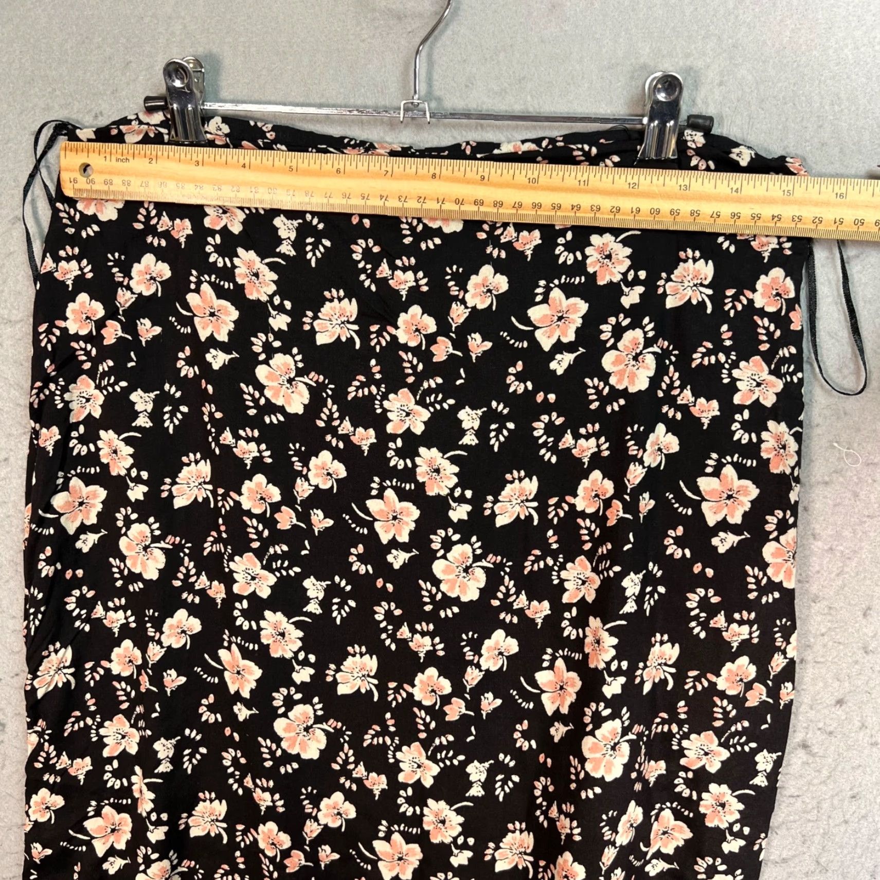 Free People Free People Skirt Womens 12 Midi Floral Black Pink 100% Modal Bohemian A-Line Vintage No N/A Size 34" / US 12 / IT 48 - 5 Thumbnail