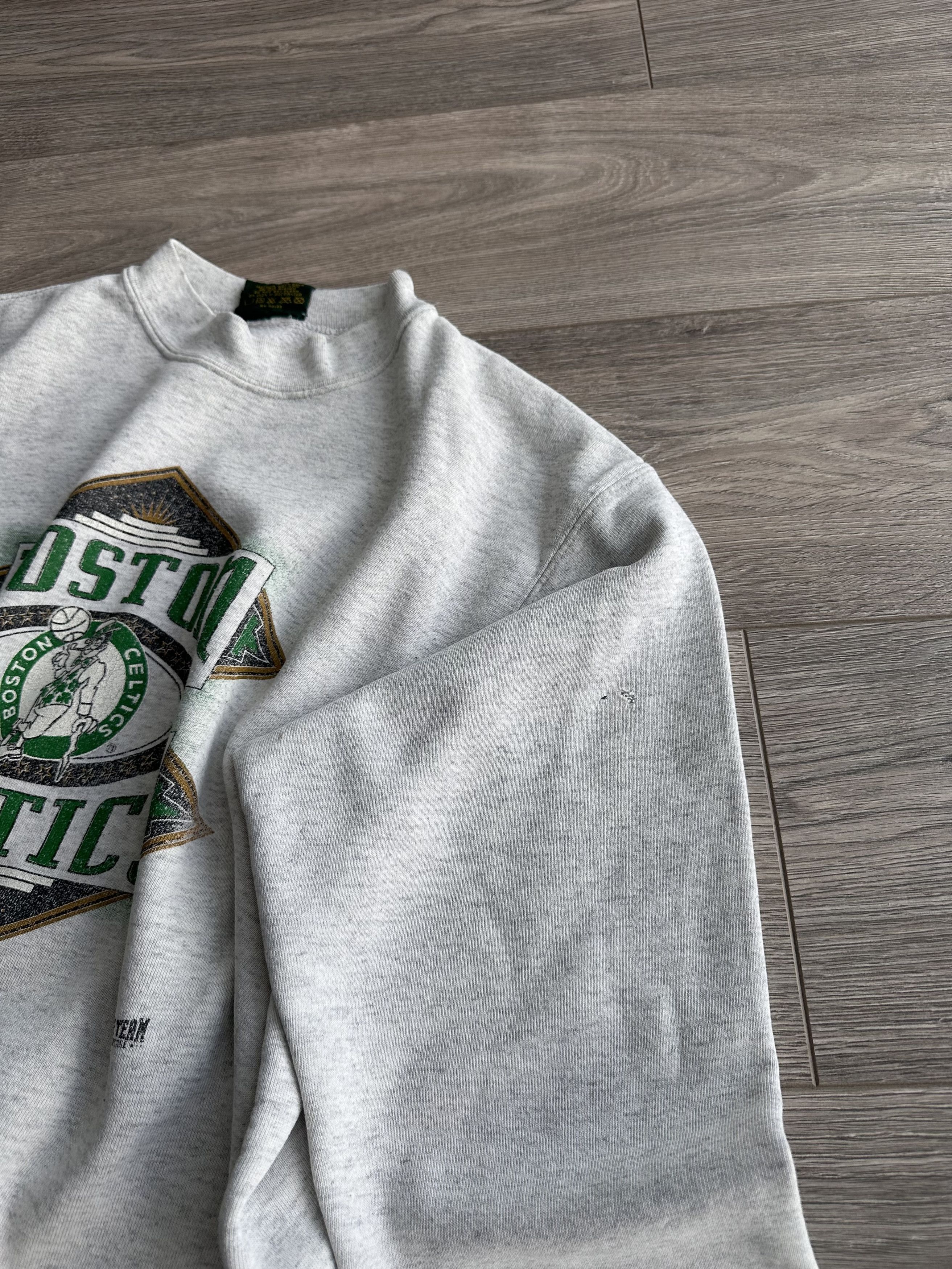 NBA Boston Celtics Vintage Sweatshirt Size US L / EU 52-54 / 3 - 7 Thumbnail