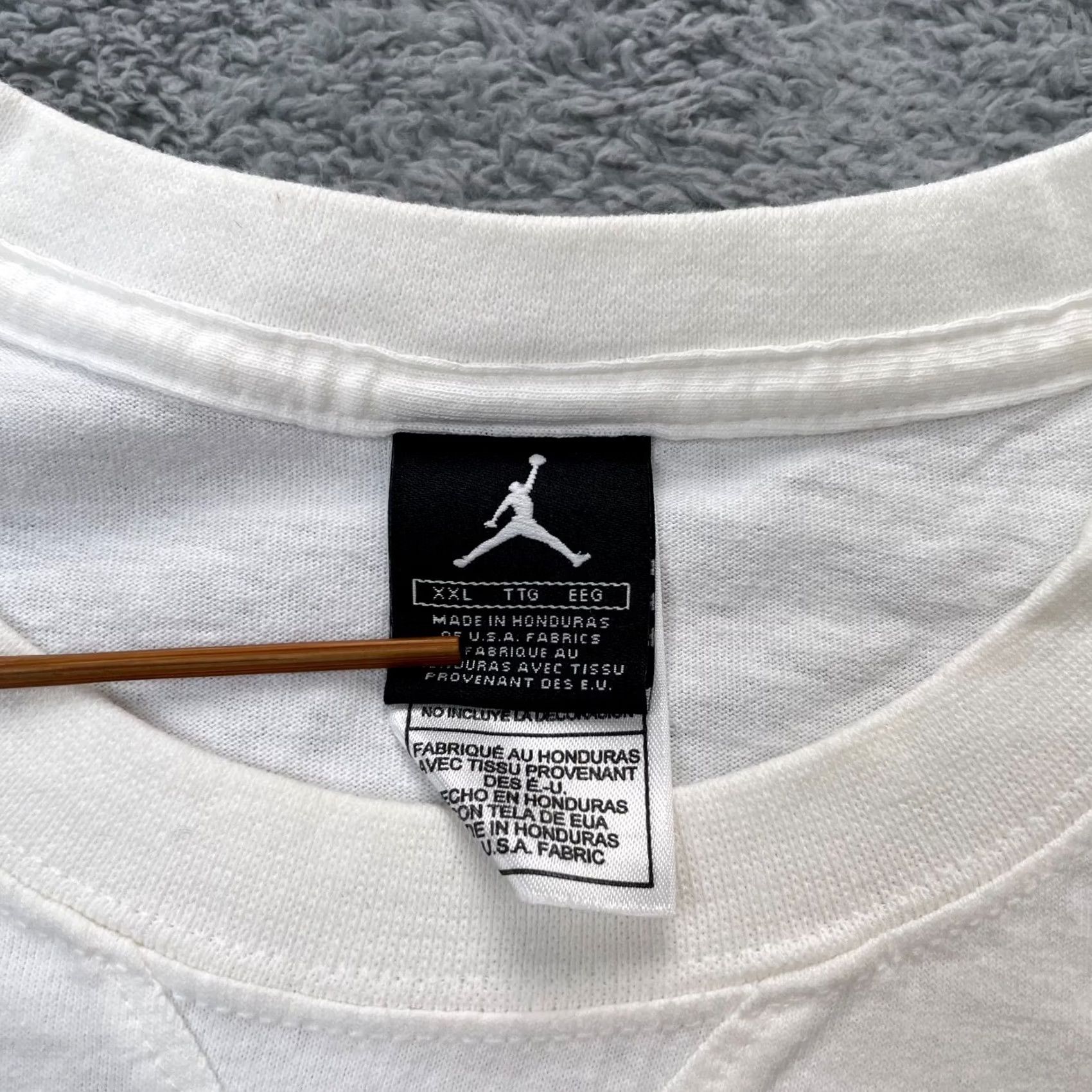 Nike VINTAGE Nike Air Jordan Shirt Mens XXL White Wing Logo Graphic Print 23 Basketball Retro 1s Size US XXL / EU 58 / 5 - 7 Thumbnail