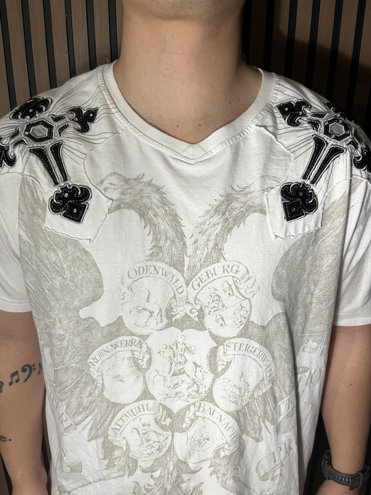 Other Y2K Urban Couture Tee Size US XXL / EU 58 / 5 - 8 Thumbnail