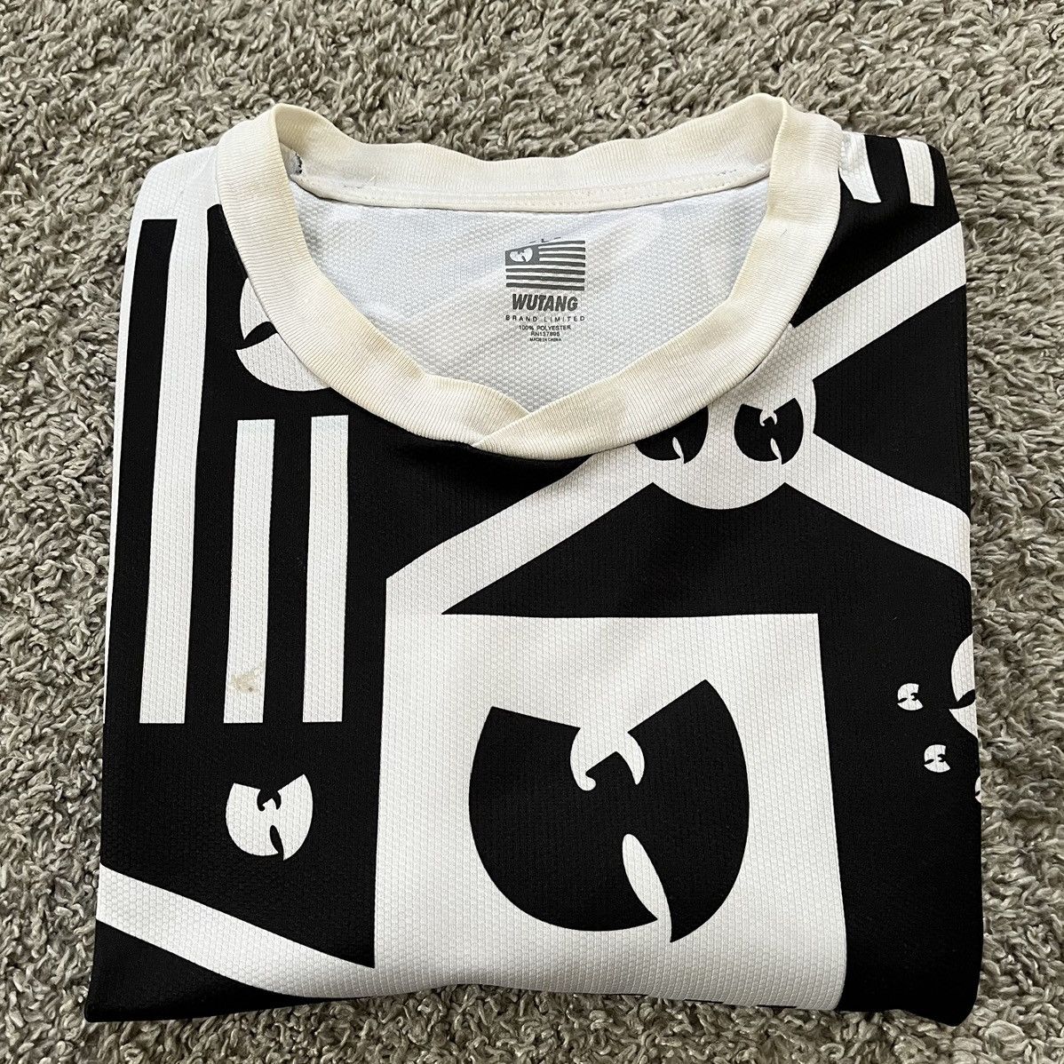 Wu-Tang Clan 🔴Wu-Tang Jersey Shirt Size Large WuTang Flags International Size US L / EU 52-54 / 3 - 16 Thumbnail