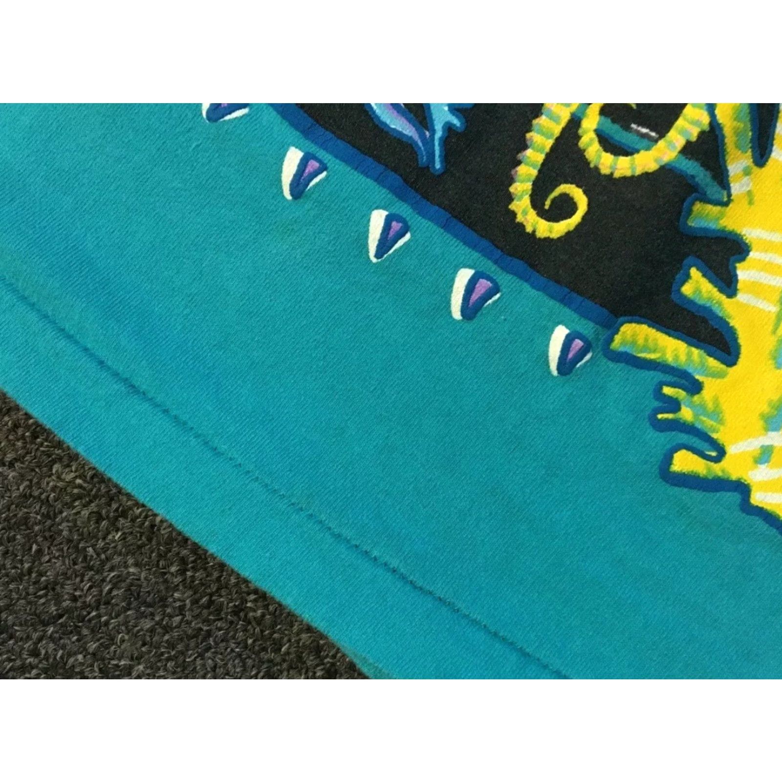 Vintage VINTAGE 80s Texas Sea Life Pop Art Crop Shirt USA Single Stitch Abstract Fish 90s Womens T-Shirt Blue Striped Graphic Tee One Size Size ONE SIZE - 5 Thumbnail
