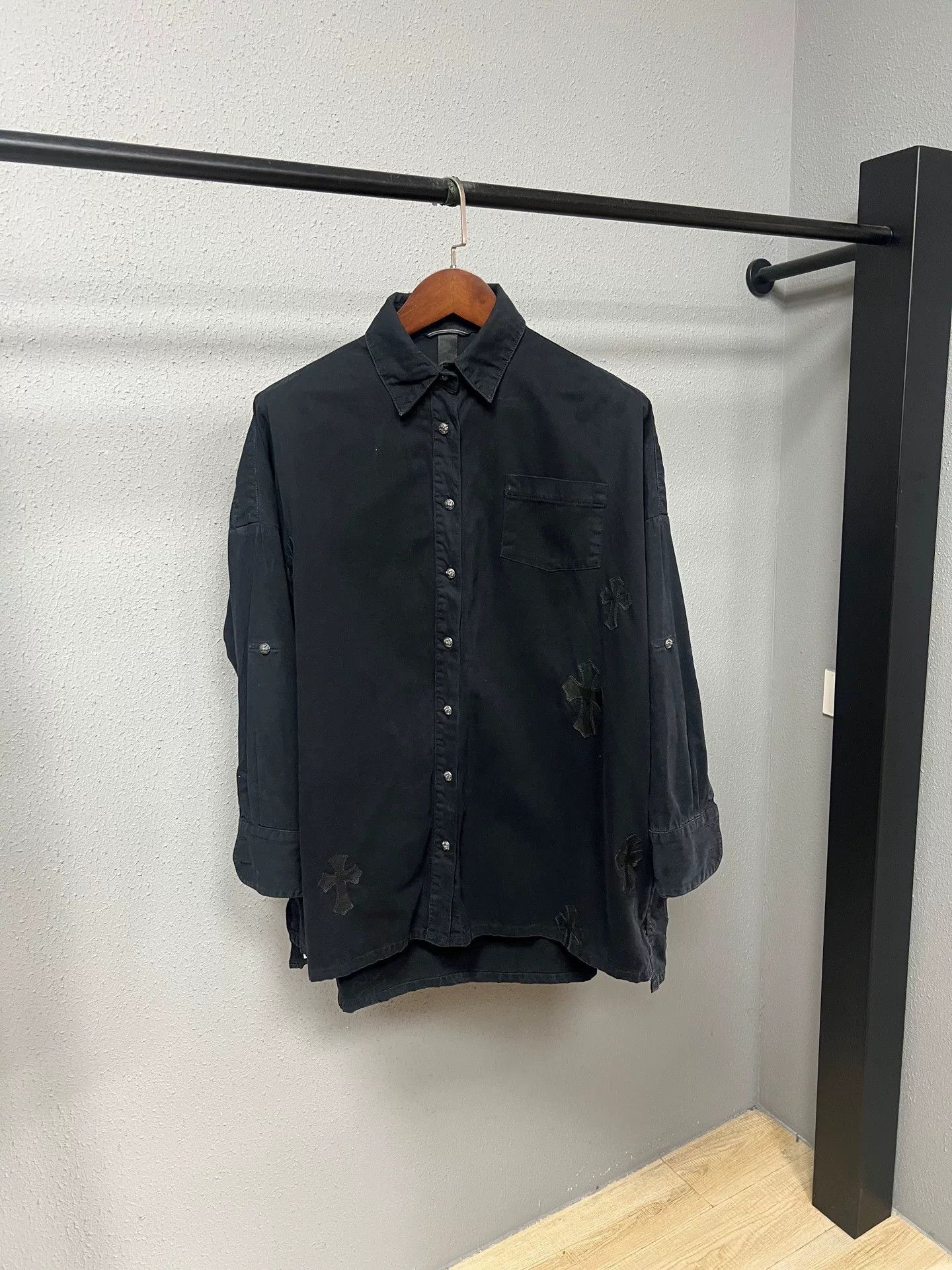 Chrome Hearts chrome hearts cross print button-up shirt Size US S / EU 44-46 / 1 - 1 Thumbnail