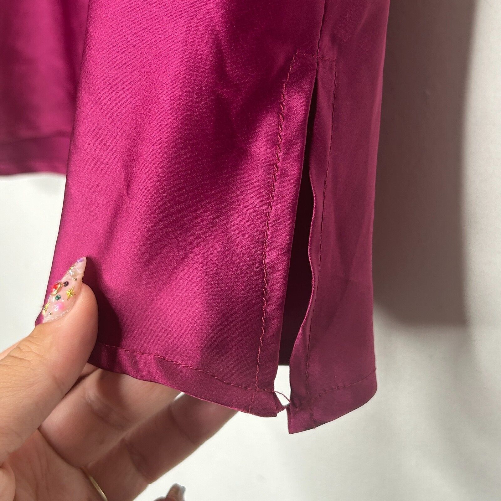 Other Magenta Satin Side-Zip Flowy Mini Skirt with Side Slit S Size 26" / US 2 / IT 38 - 4 Thumbnail