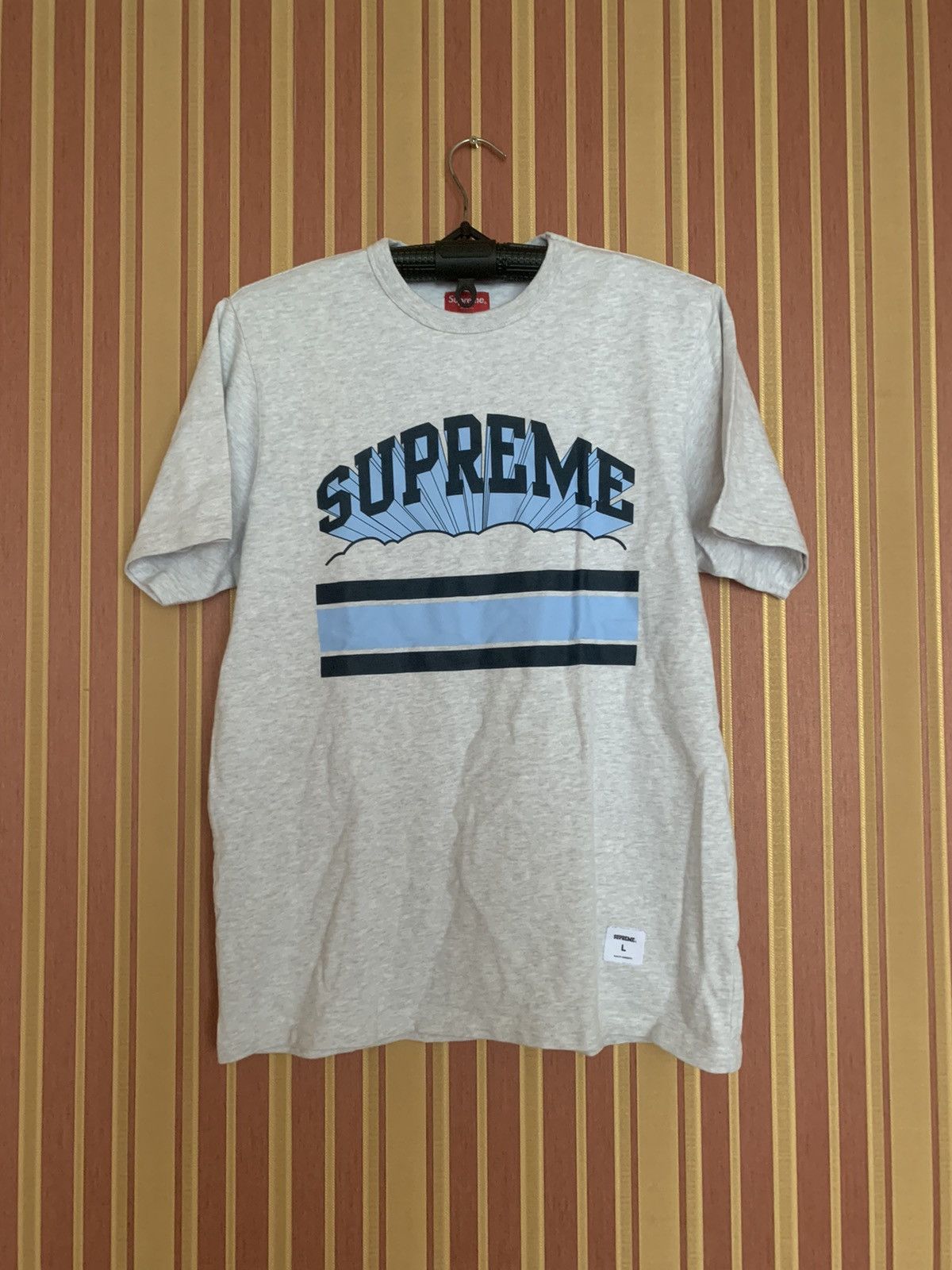 Supreme Supreme Shirt Men Grey Black Cotton Cloud Arc Graphic Size US L / EU 52-54 / 3 - 1 Thumbnail