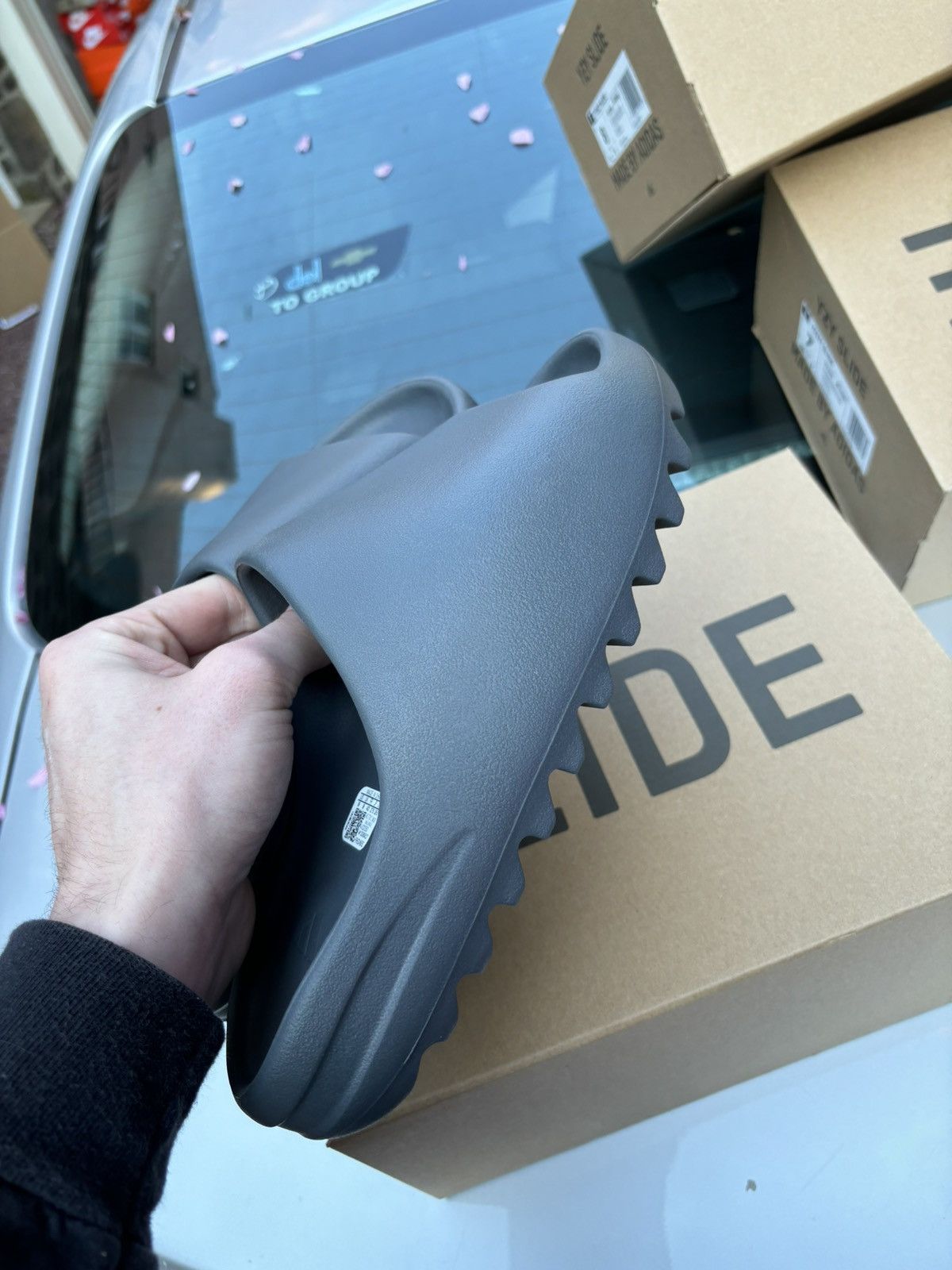 Yeezy adidas Yeezy Slide Slate Grey Size 9 ID2350 Size US 9 / EU 42 - 2 Thumbnail