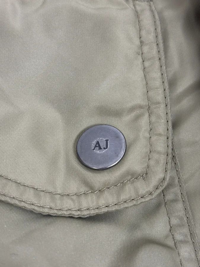Armani 2000s Armani Beige Bomber Jacket Size US S / EU 44-46 / 1 - 8 Thumbnail