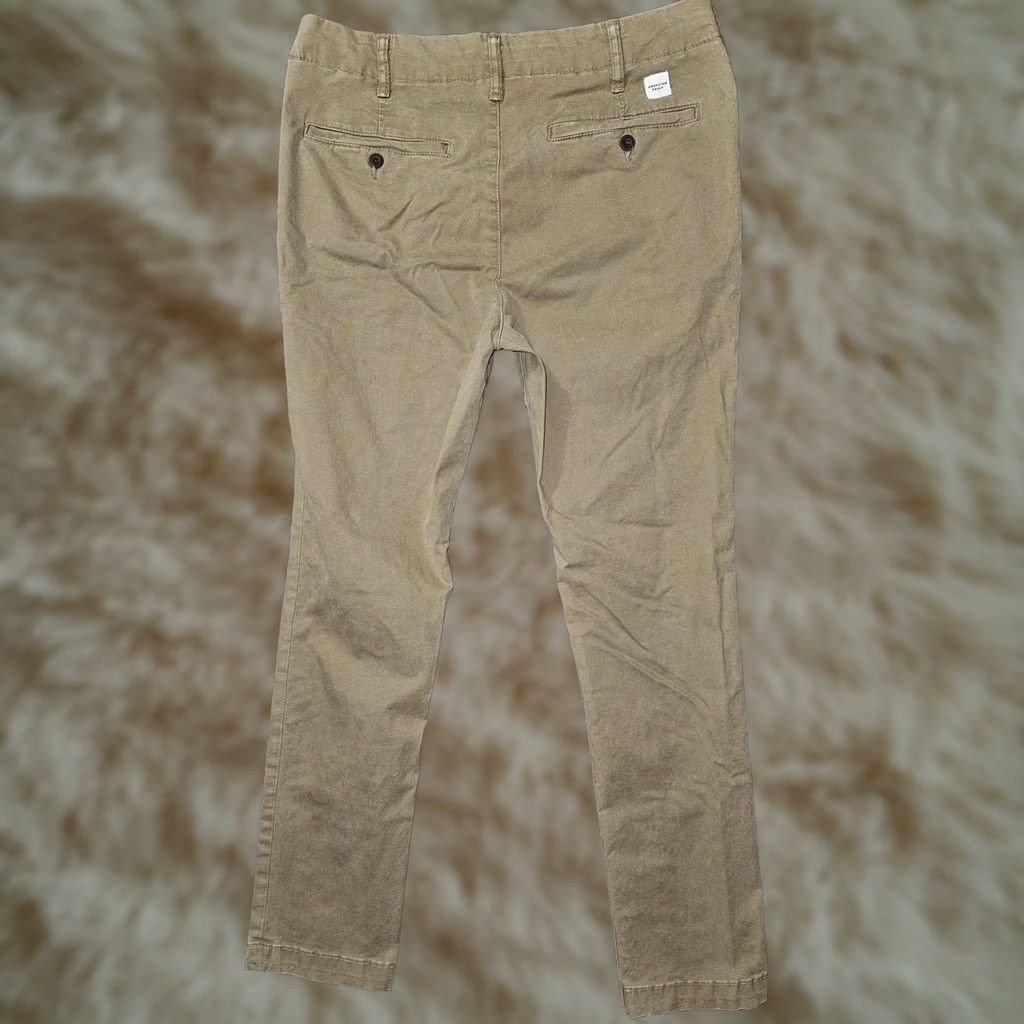 Vintage VINTAGE? No. American Eagle Flex Skinny Chino Pants Mens 32x30 Beige Size US 32 / EU 48 - 1 Thumbnail