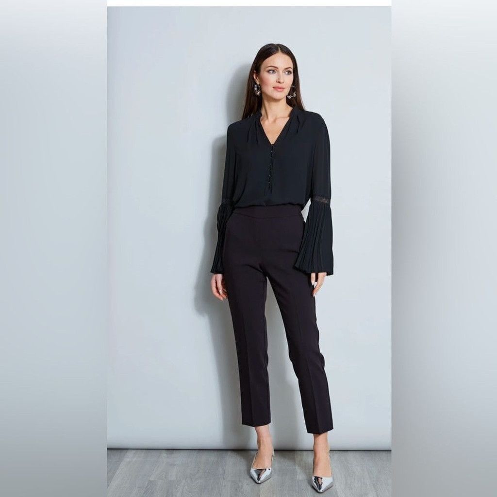Elie Tahari T Tahari size small dress pants, black elastic waist Size 27" / US 4 / IT 40 - 1 Thumbnail