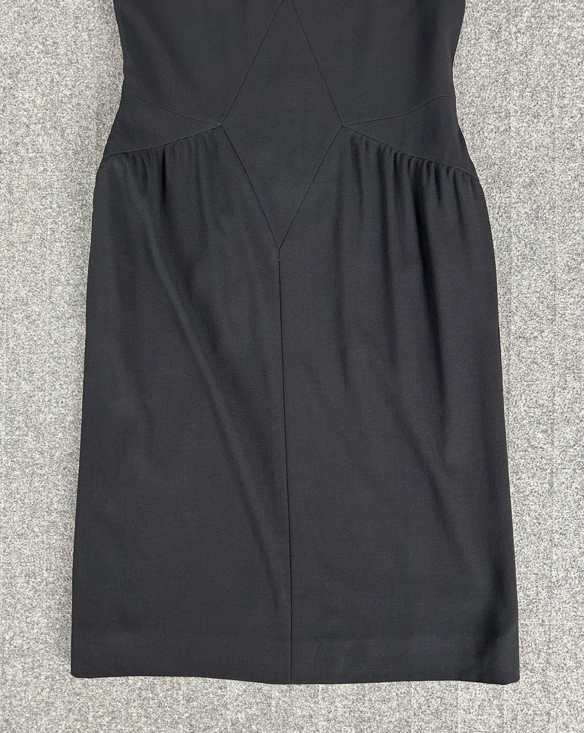 Chanel Chanel - Karl Lagerfeld S/S98 V-Neck Narrow Waist Wool Dress Size XS / US 0-2 / IT 36-38 - 6 Thumbnail