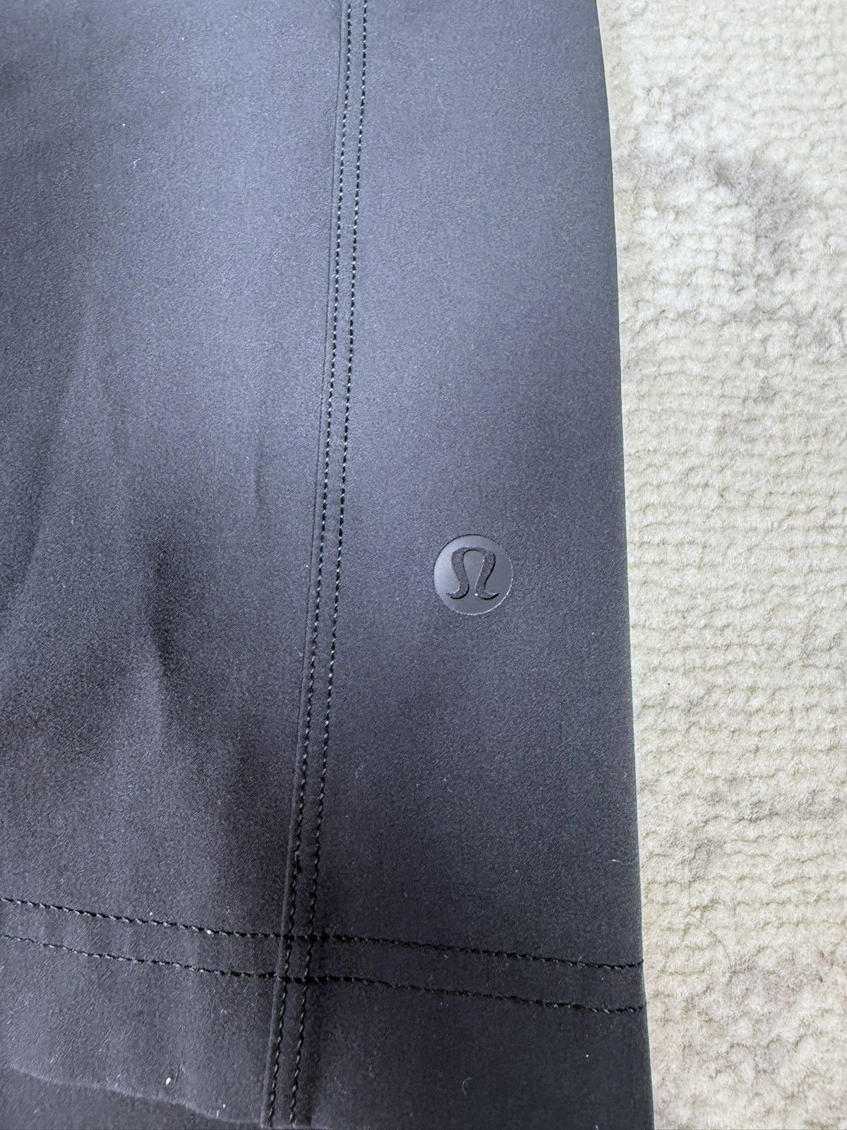 Lululemon Lululemon Athletic Gym Black Shorts Size US 32 / EU 48 - 3 Thumbnail