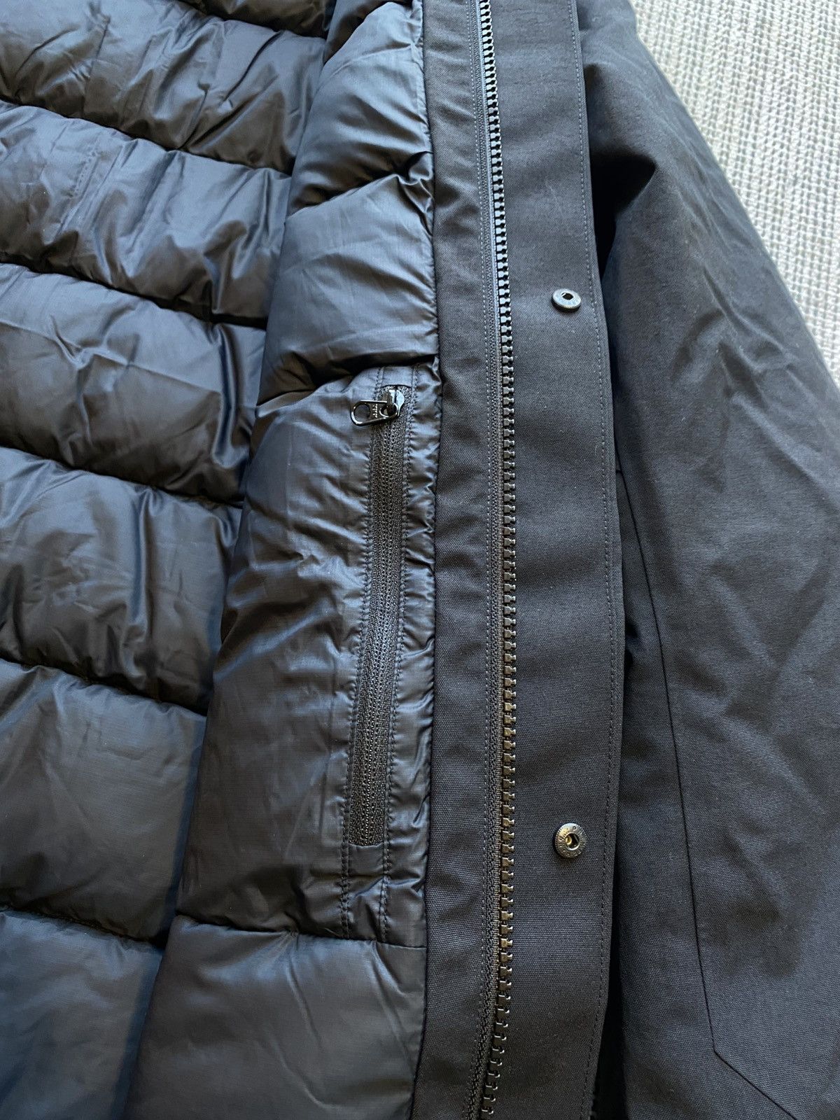 Arc'teryx Arc'teryx Patera Parka Women's Gore-Tex 2025 Collection Size XS / US 0-2 / IT 36-38 - 13 Thumbnail