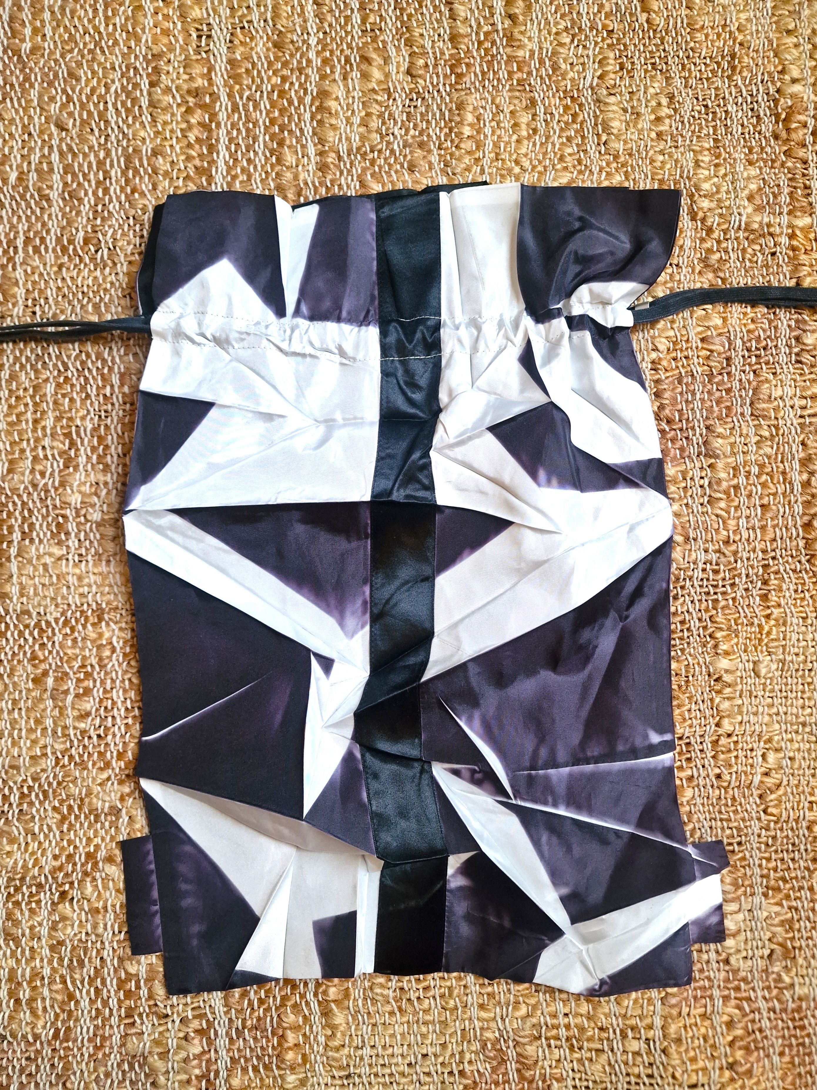 Issey Miyake Issey Miyake Pleated Vintage Pouch Evening Backpack Bag Size ONE SIZE - 15 Thumbnail