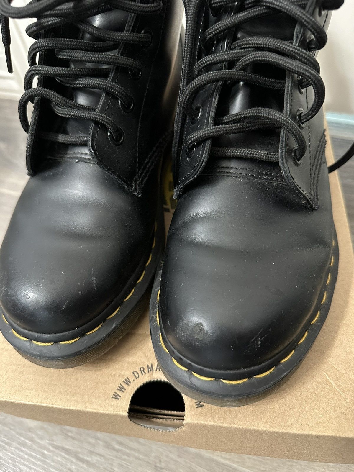 Dr. Martens JADON BOOT SMOOTH LEATHER PLATFORMS Size US 7 / IT 37 - 2 Thumbnail