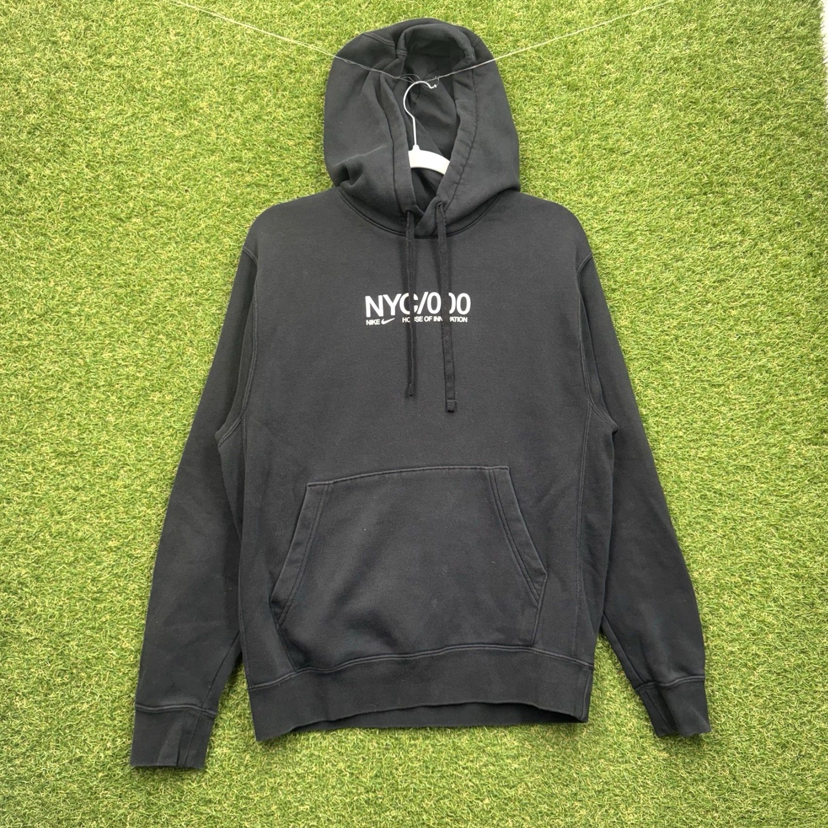 Nike Nike House Of Innovation Hoodie Mens Small NYC/000 Back Hit Big Logo Black y2k Shirt Size US S / EU 44-46 / 1 - 2 Thumbnail