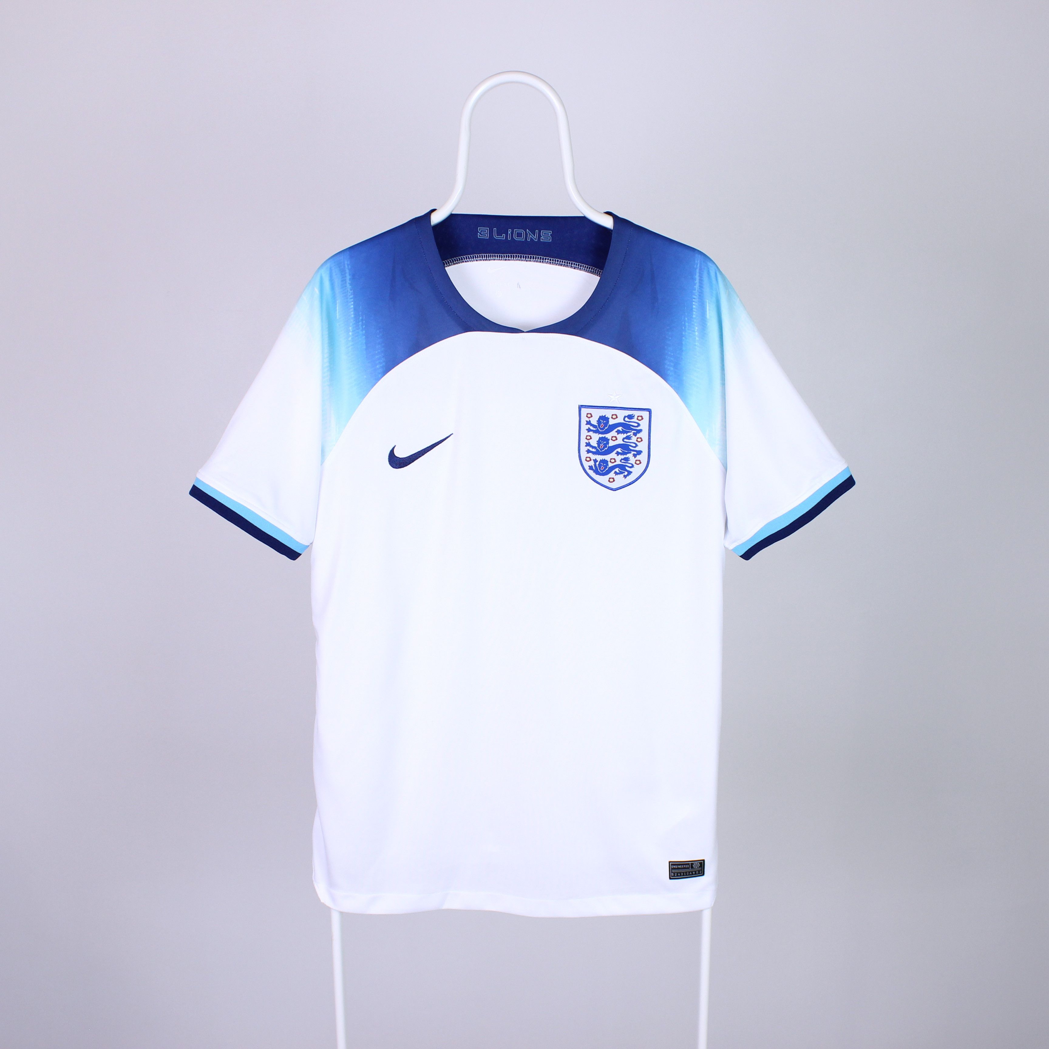 Nike Nike England Home Jersey 2022/2023 Men Football Shirt Size US L / EU 52-54 / 3 - 11 Thumbnail