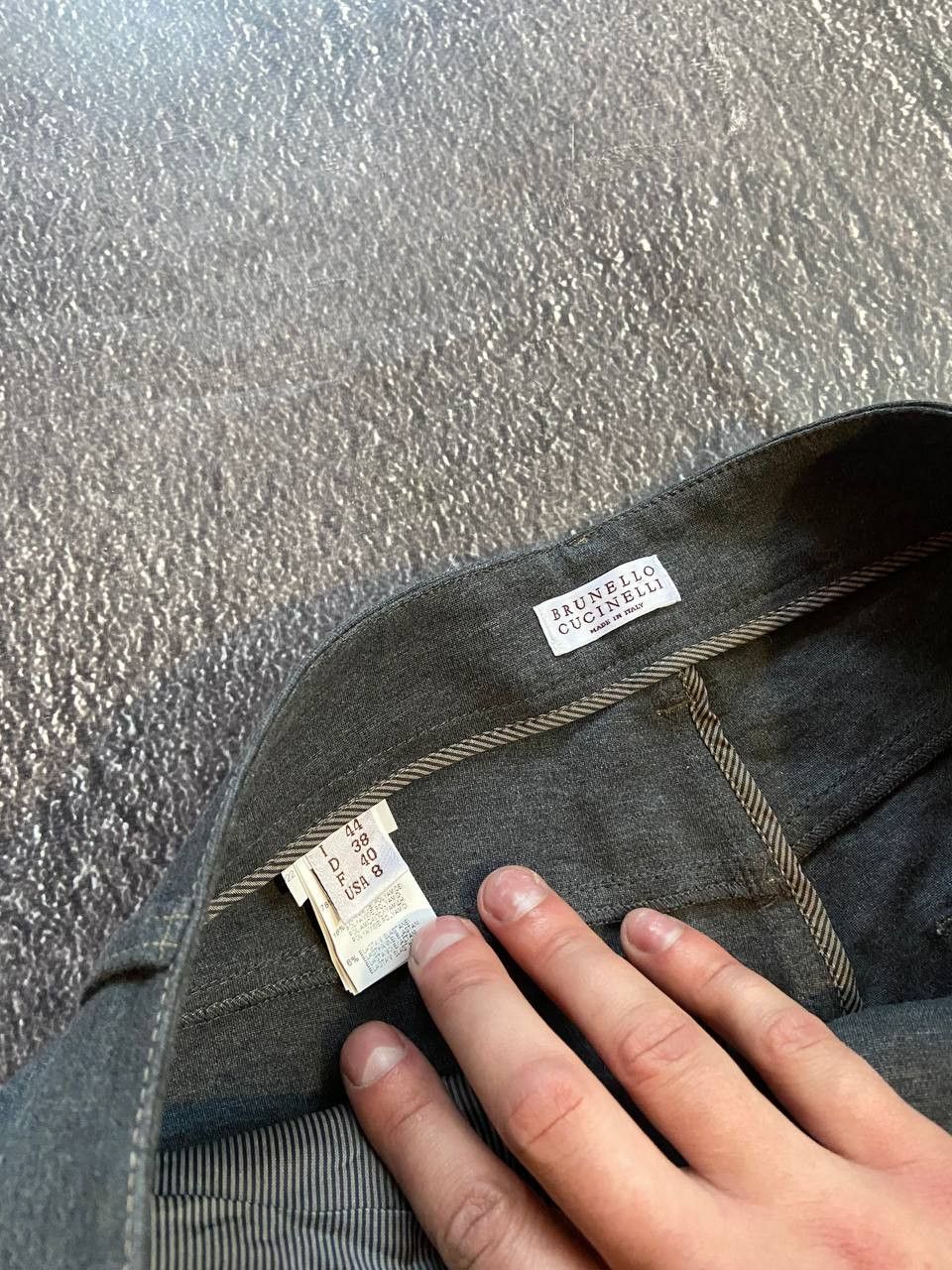 Brunello Cucinelli runello Cucinelli Grey Curved Leg Trousers Size 30" / US 8 / IT 44 - 6 Thumbnail