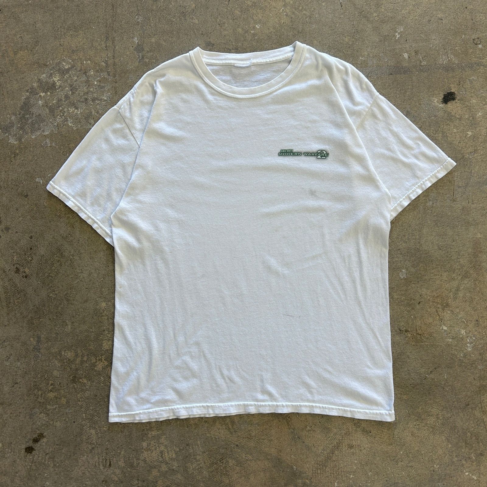 Other Call Of Duty Modern Warfare 2 White Tee Size US L / EU 52-54 / 3 - 1 Thumbnail